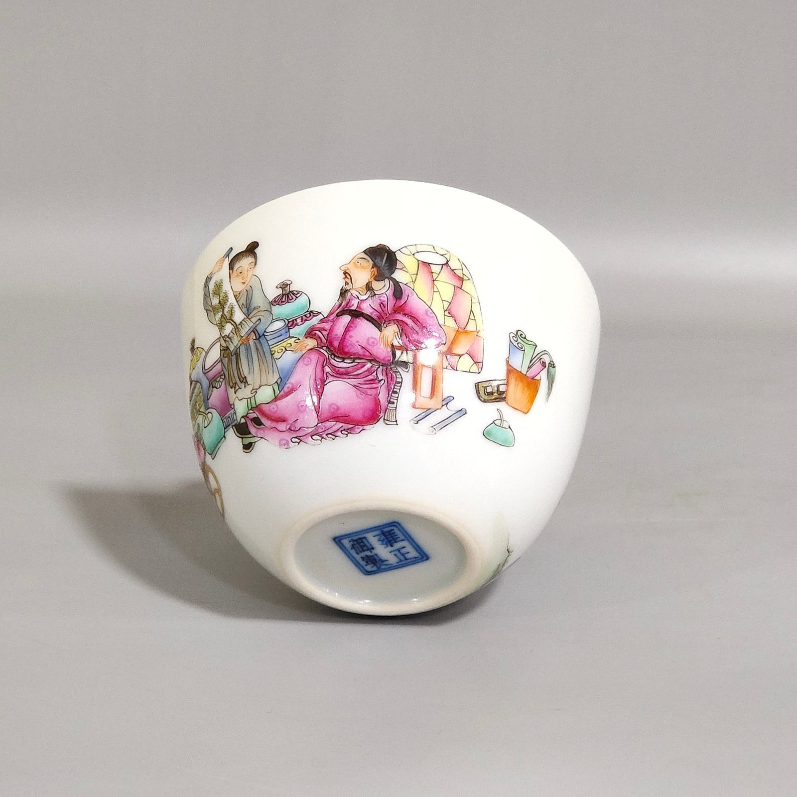 Qing Dynasty Yongzheng imperial imperial cup