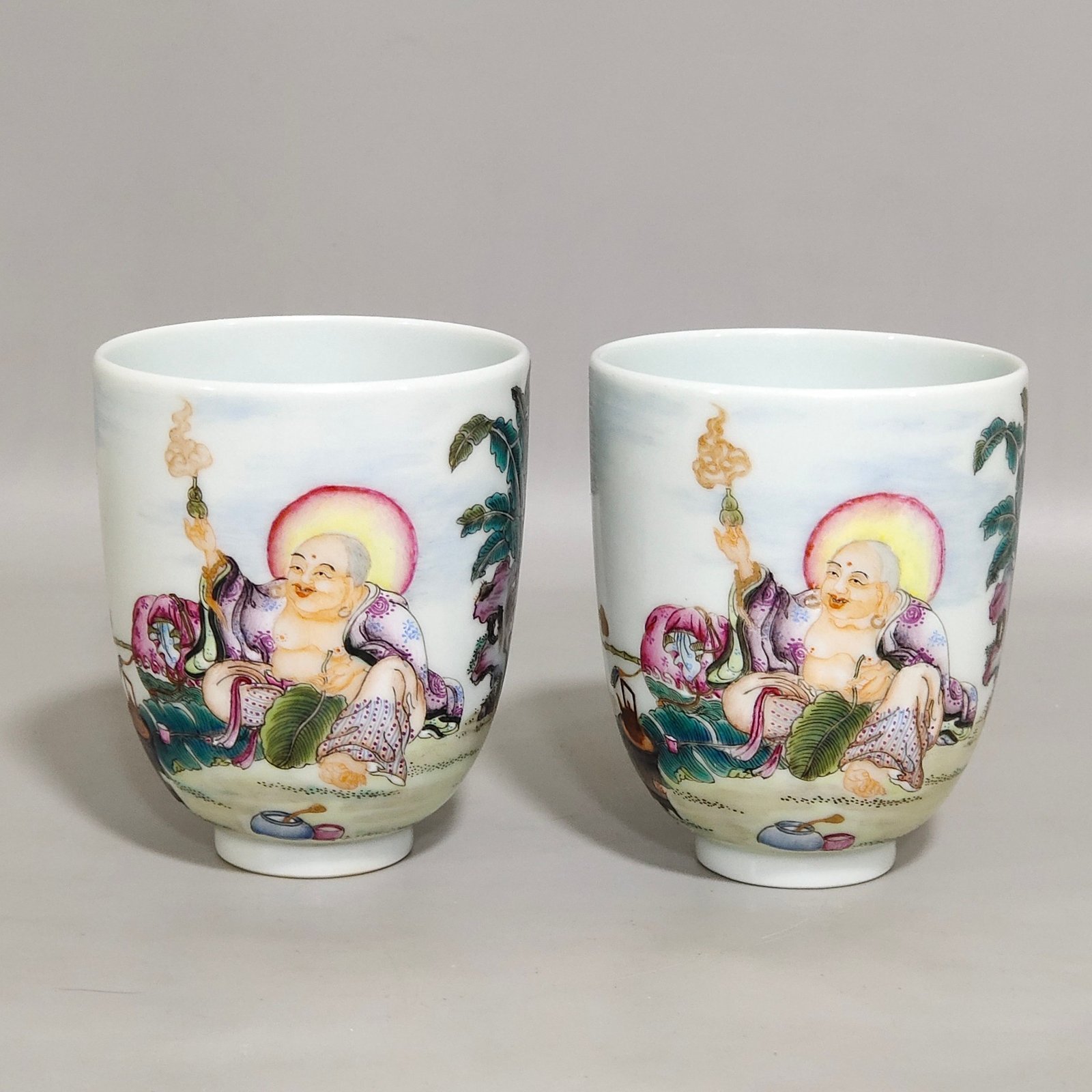 Qing Dynasty Yongzheng incense cup with characters stories and poems