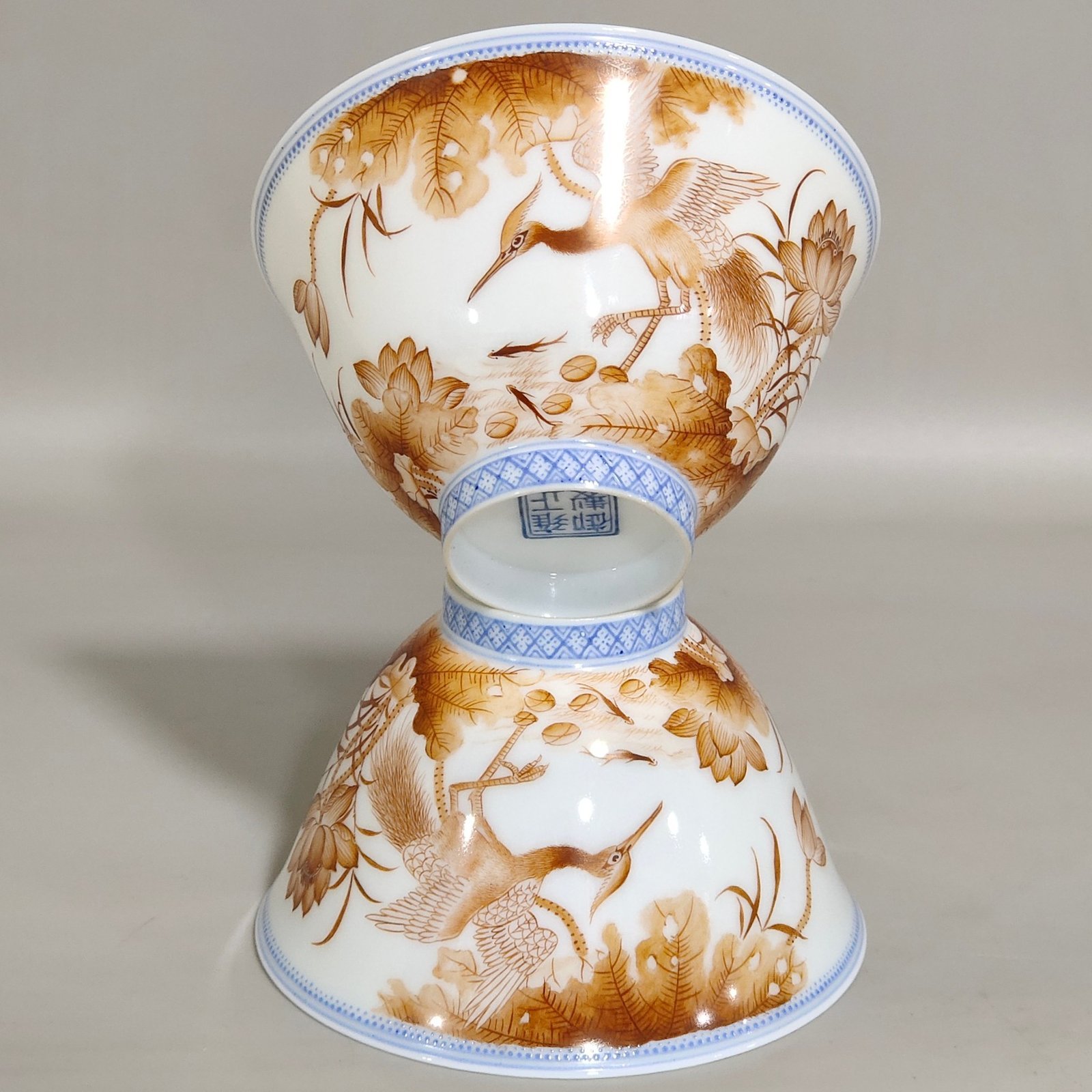 Qing Dynasty Yongzheng’s imperial ink color cup with continuous poems and poems