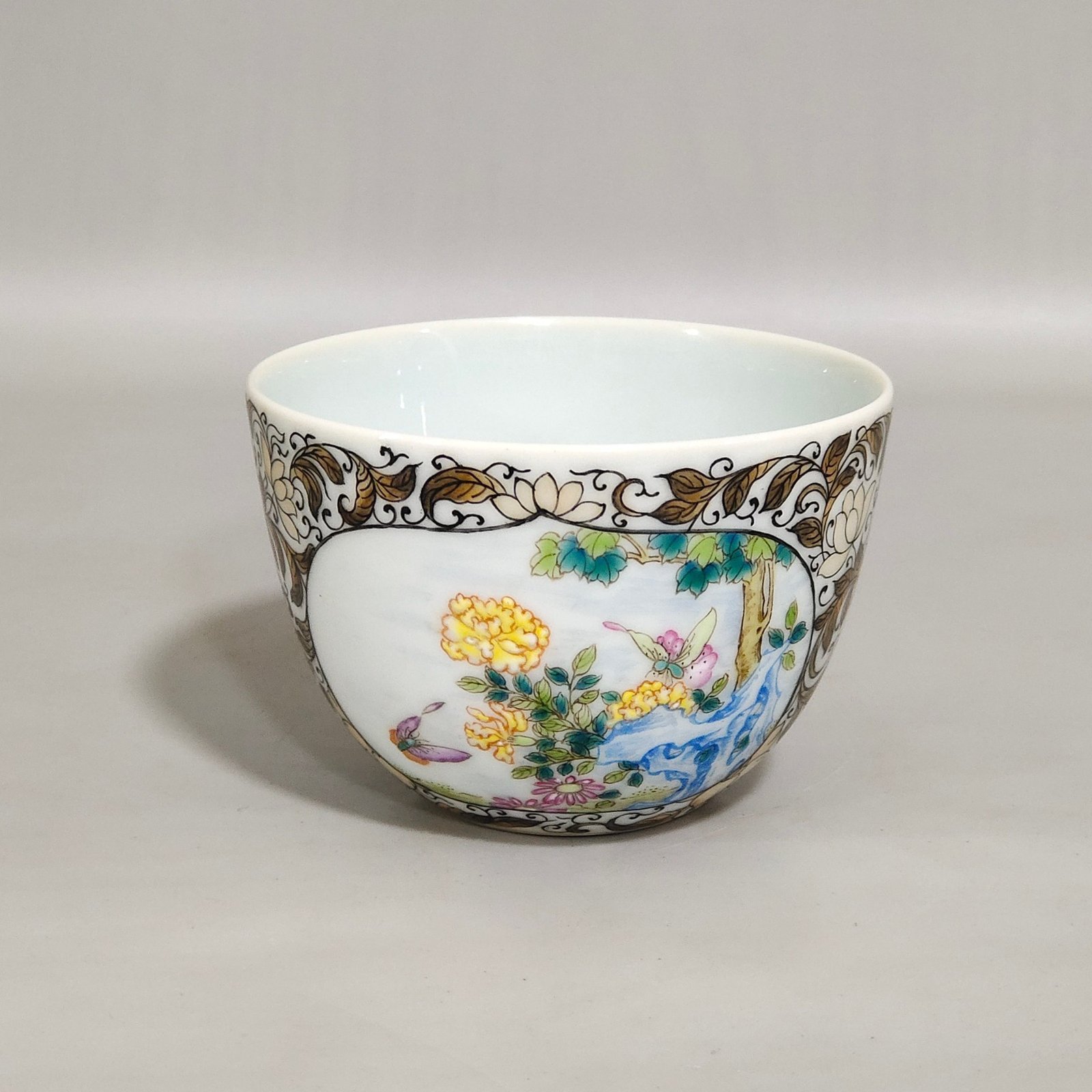 Qing Dynasty Yongzheng imperial ink color window flower cup