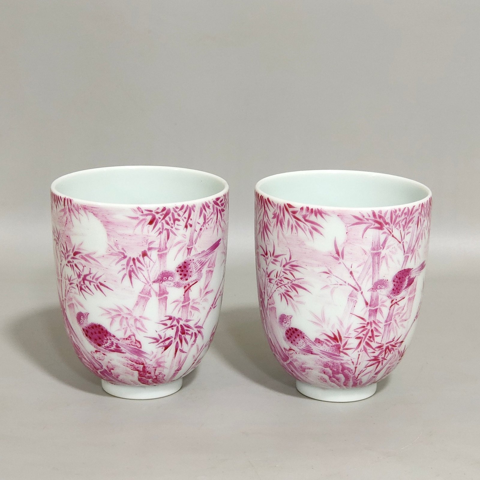 Qing Dynasty Yongzheng A ruby ​​red bamboo sparrow cup