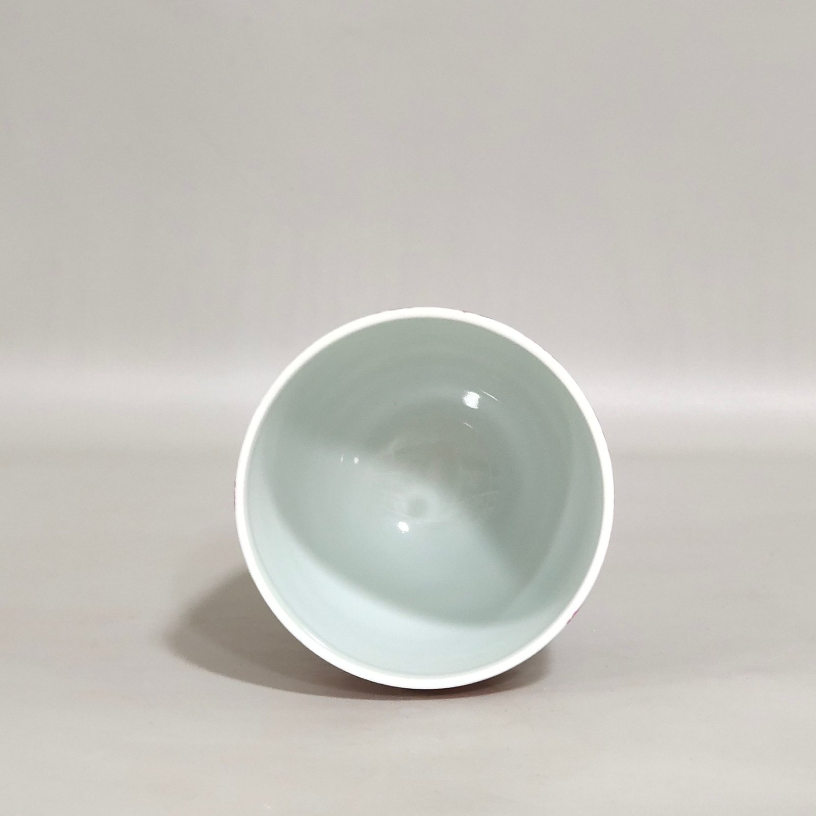 Qing Dynasty Yongzheng A ruby ​​red bamboo sparrow cup