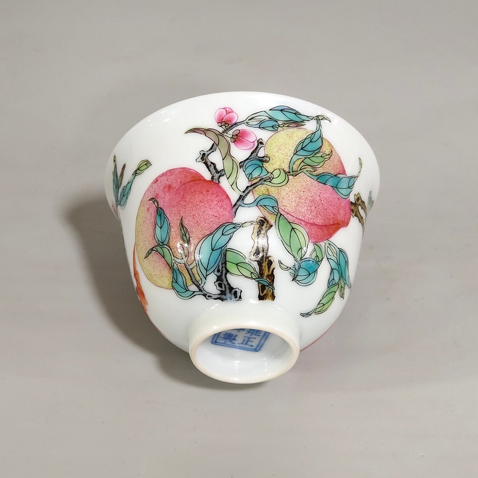 Qing Dynasty Yongzheng Famille Rose Porcelain Peach cup