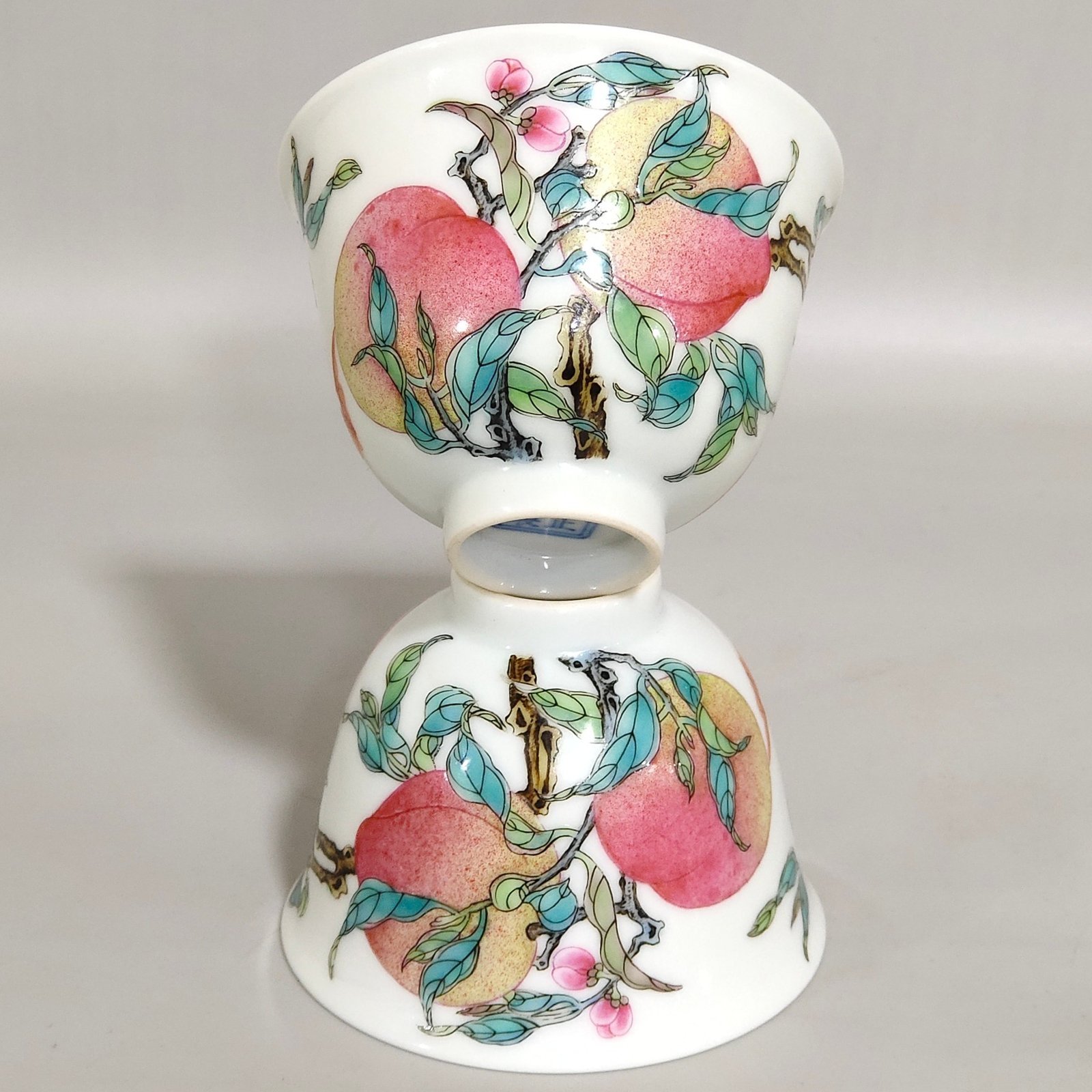 Qing Dynasty Yongzheng Famille Rose Porcelain Peach cup