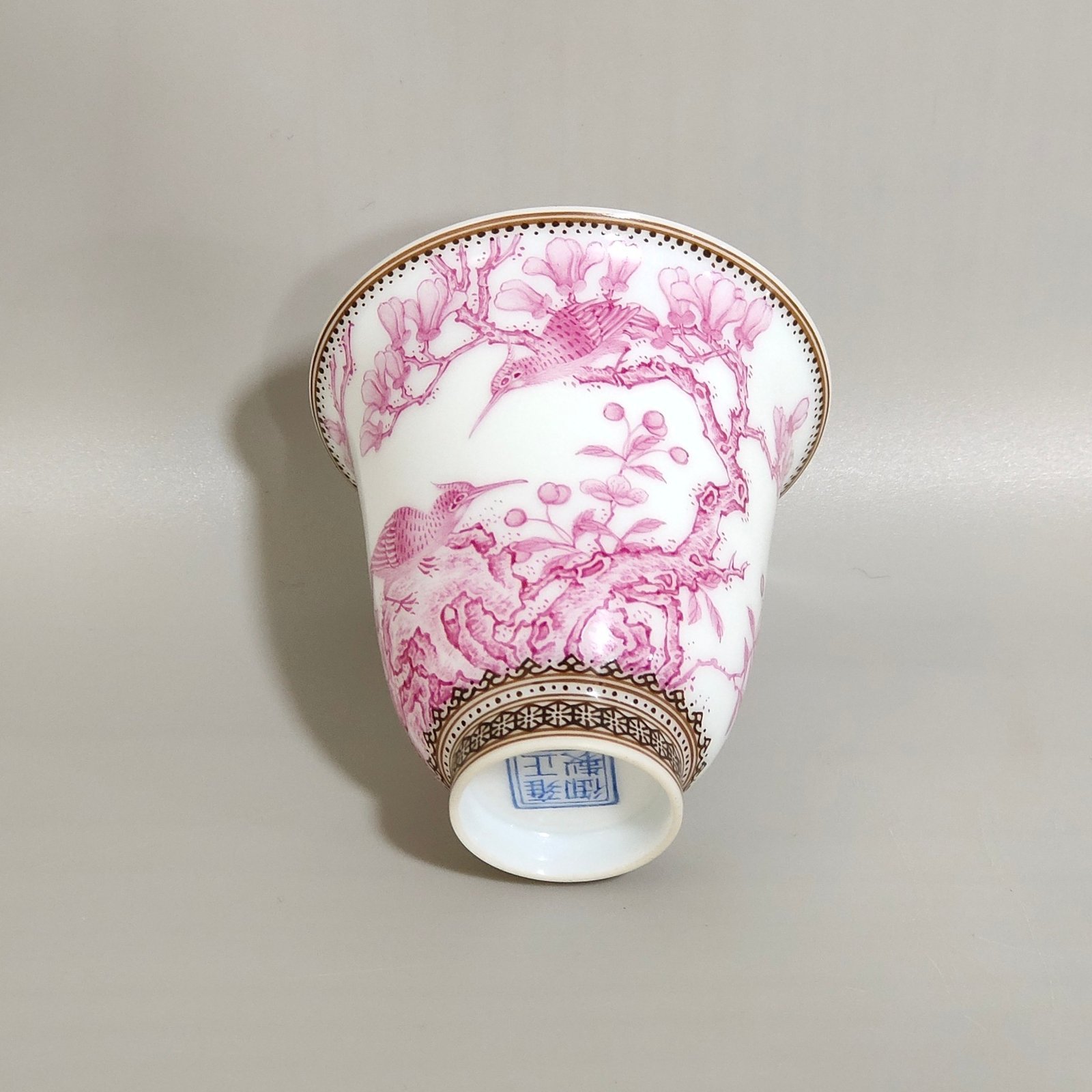 Qing Dynasty Yongzheng agate and red thin cup with poems about flowers and birds