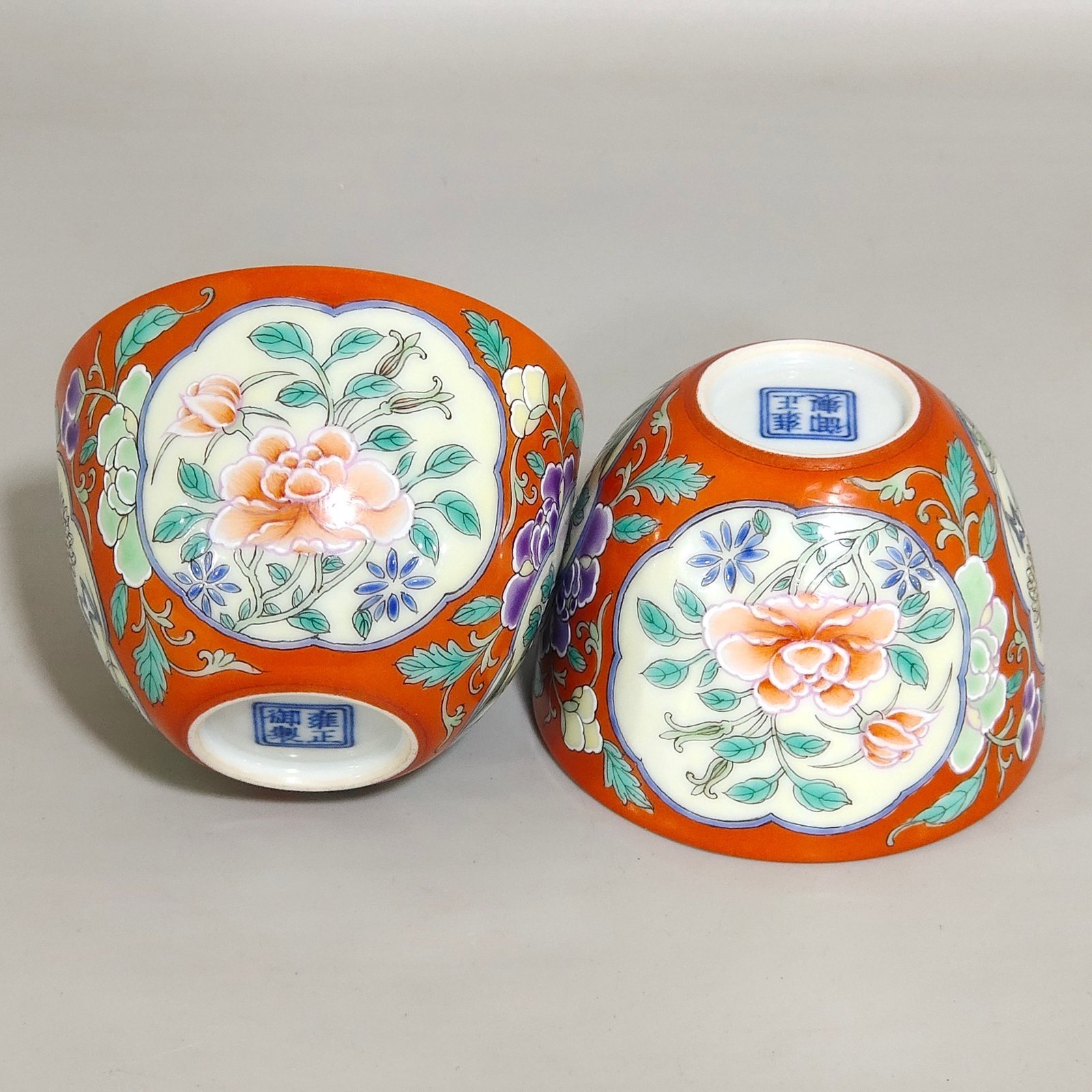 Qing Dynasty Yongzheng Coral red window flower cup