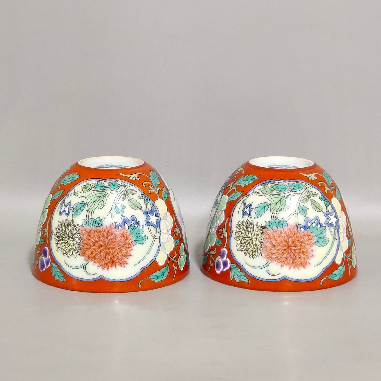 Qing Dynasty Yongzheng Coral red window flower cup