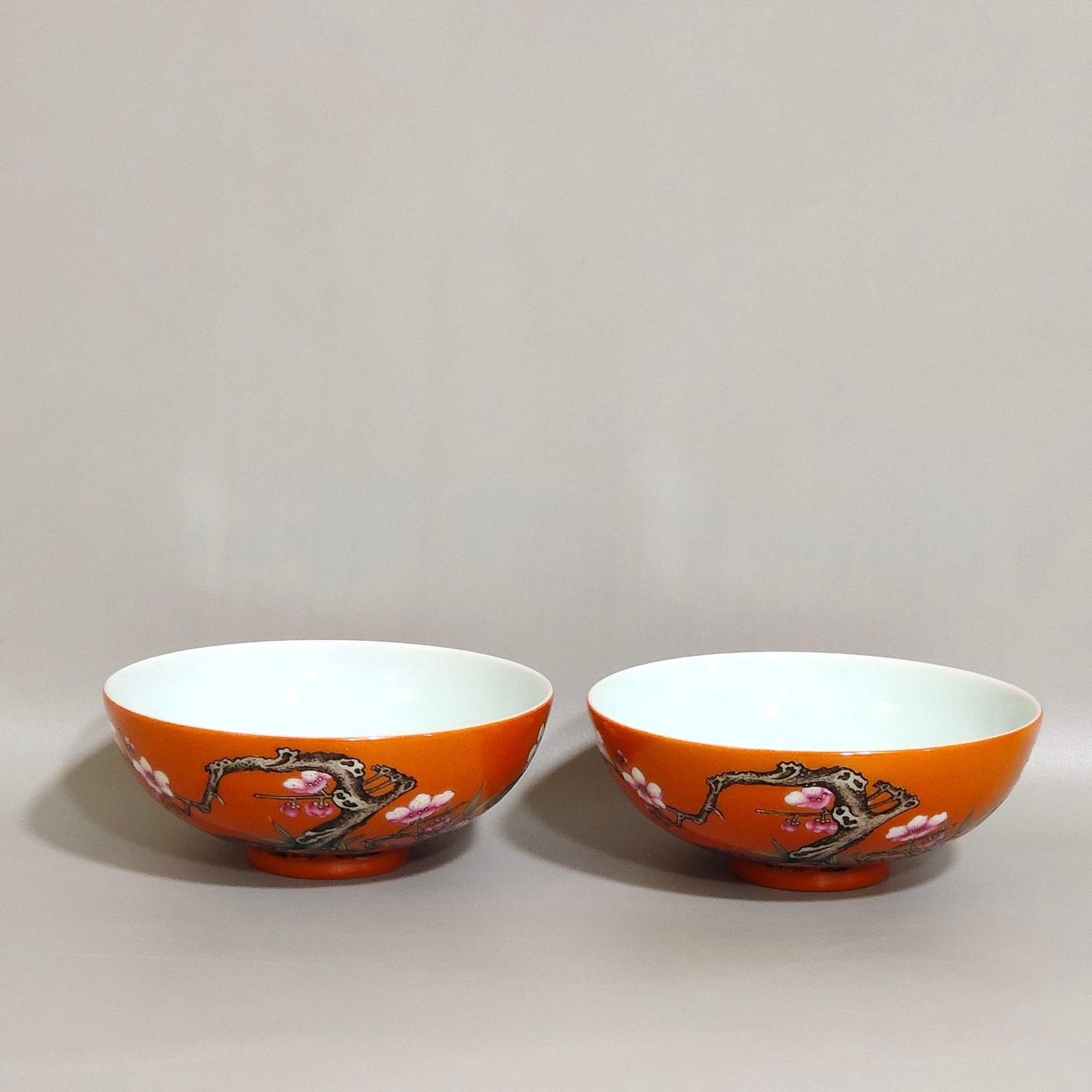 Qing Dynasty Yongzheng Coral red plum and bamboo early spring tea balls