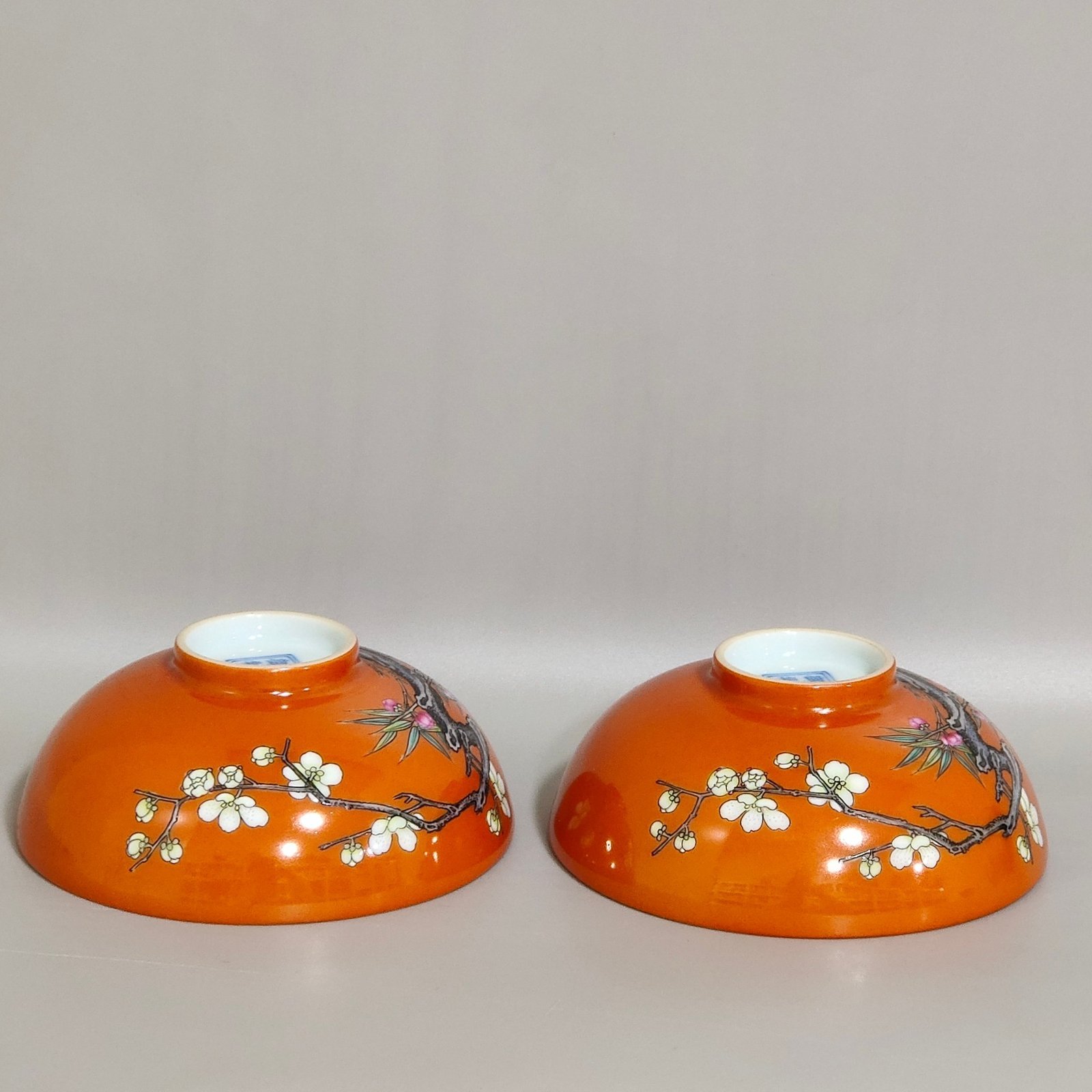 Qing Dynasty Yongzheng Coral red plum and bamboo early spring tea balls