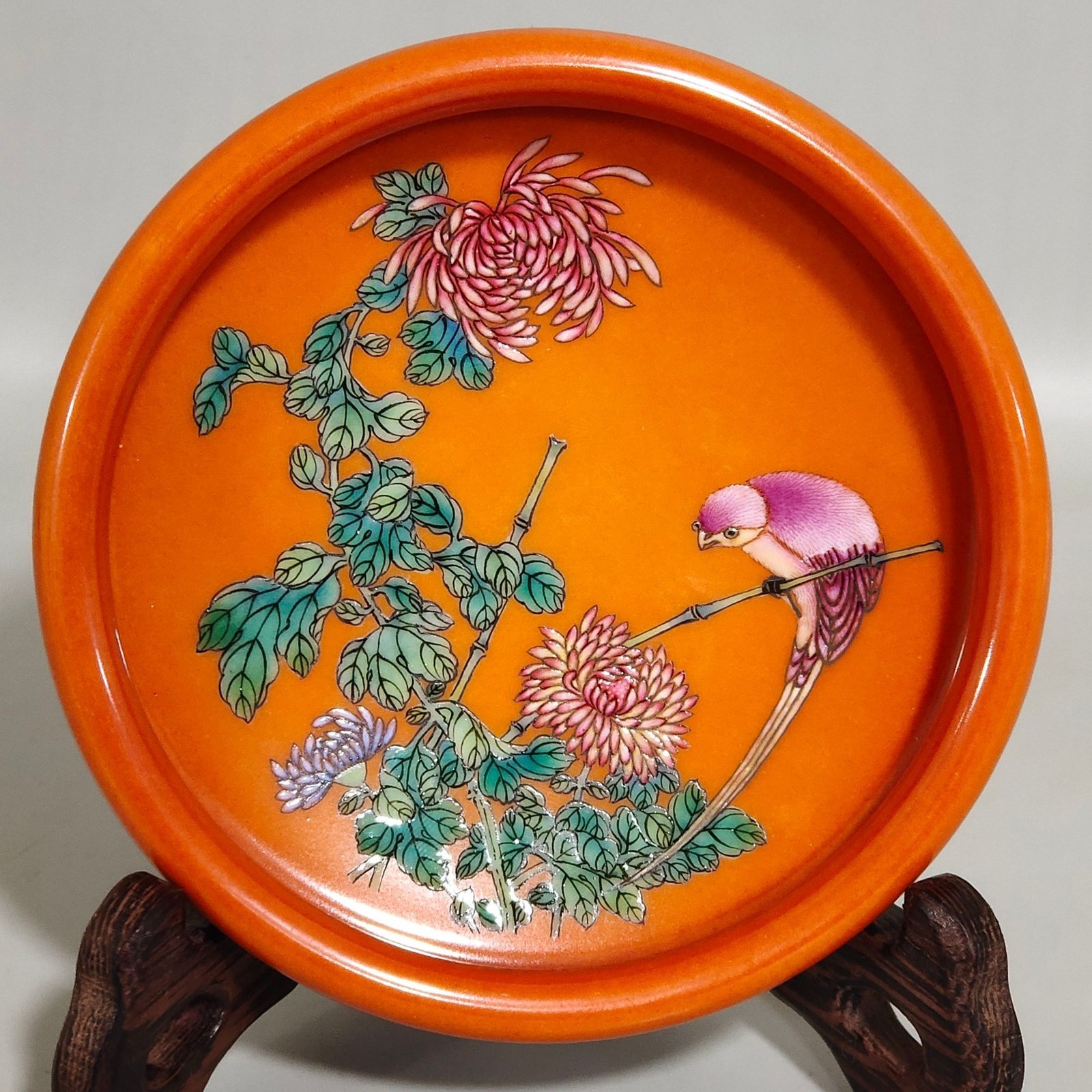 Qing Dynasty Yongzheng Coral red flower and bird wash