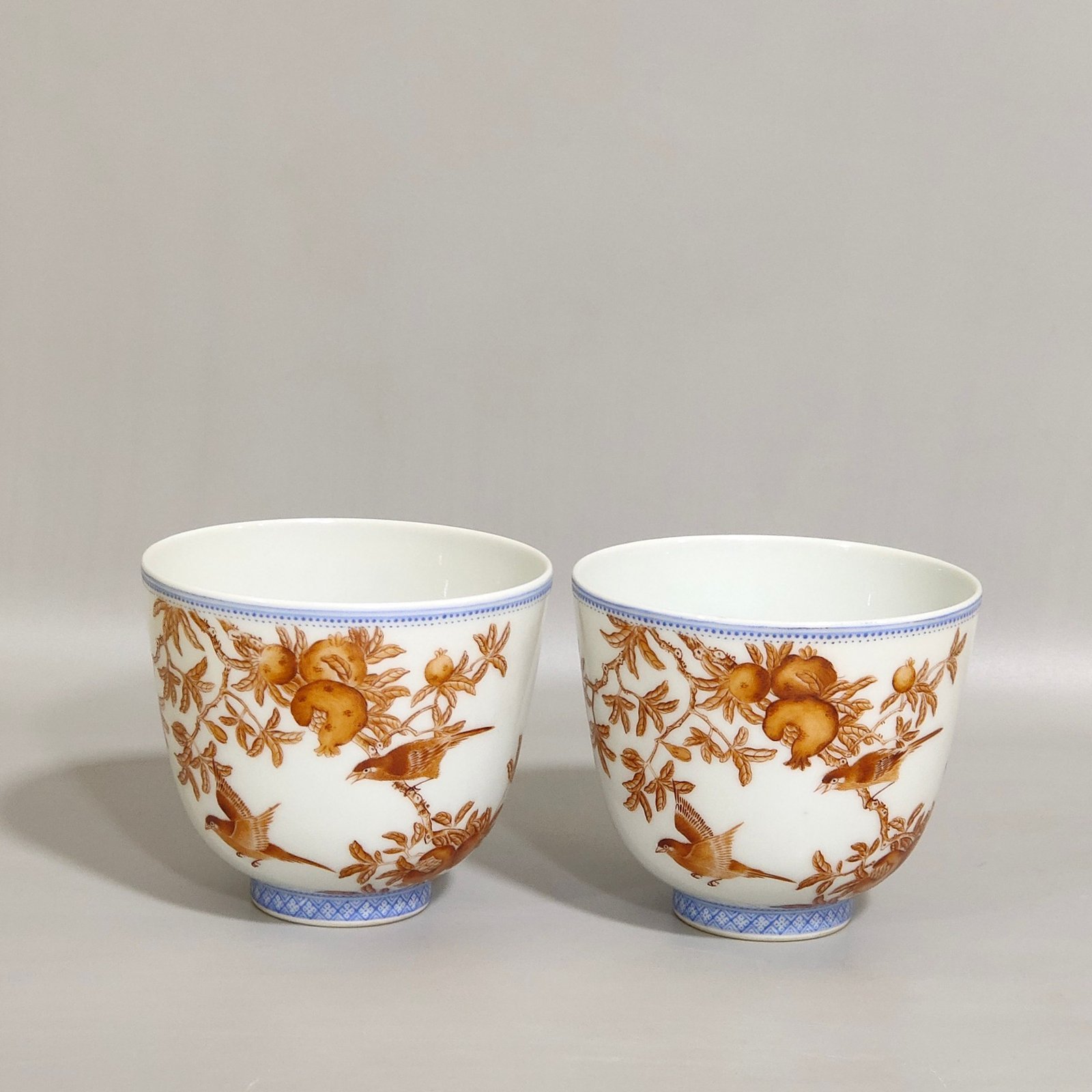 Qing Dynasty Yongzheng Aluminum red emerald edge flower bird and pomegranate poem cup