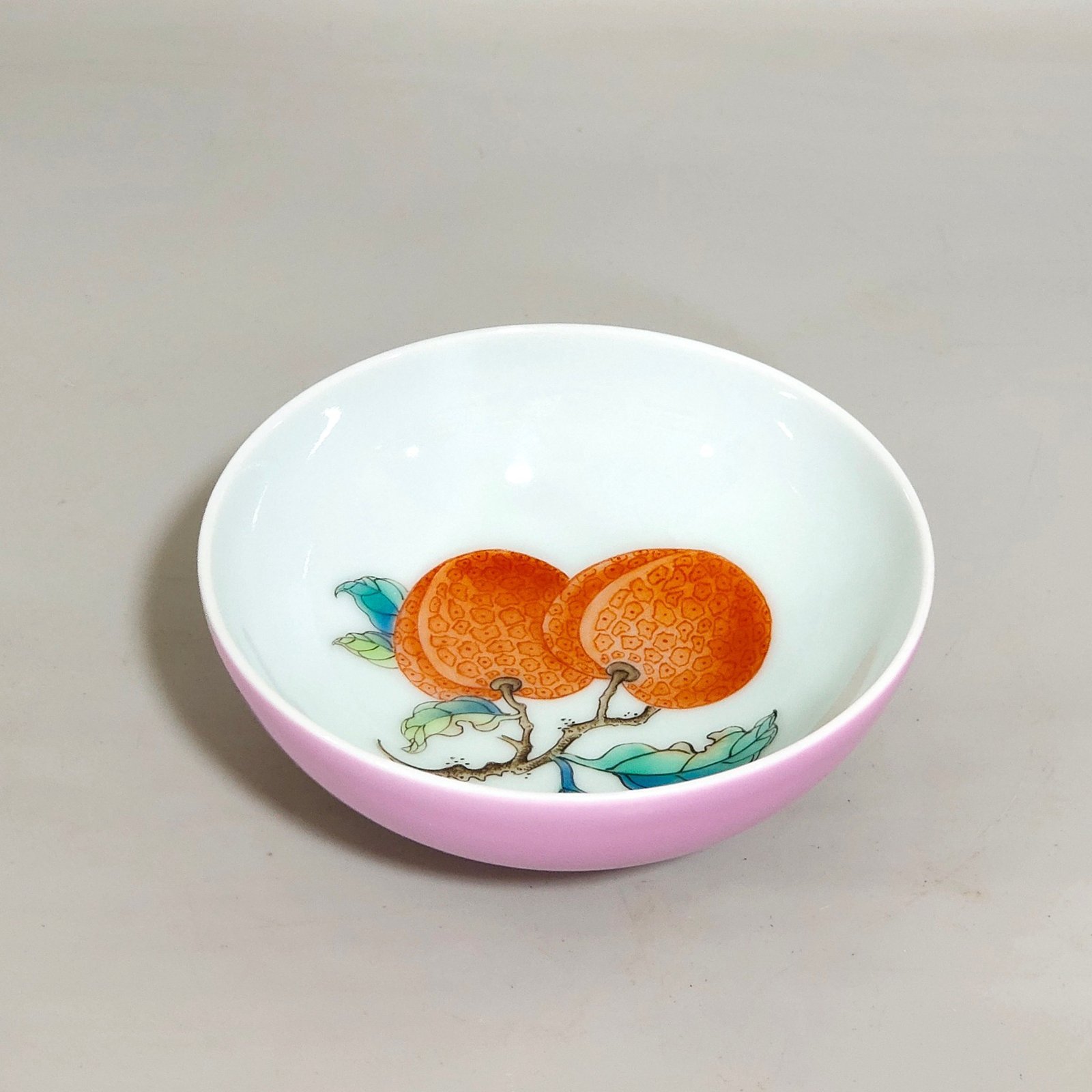Qing Dynasty Yongzheng A rouge powder painted lychee cup