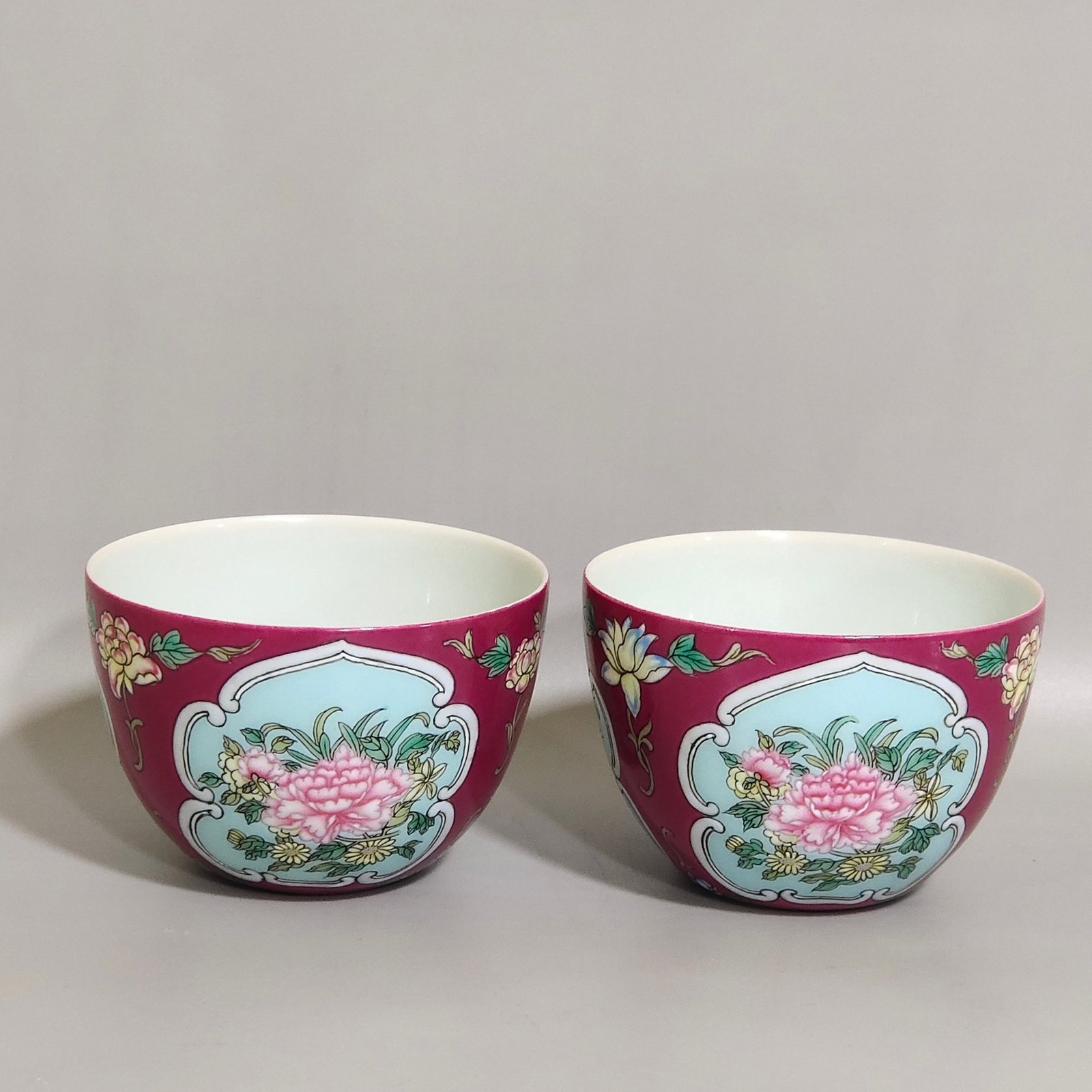 Qing Dynasty Yongzheng Carmine flower cup