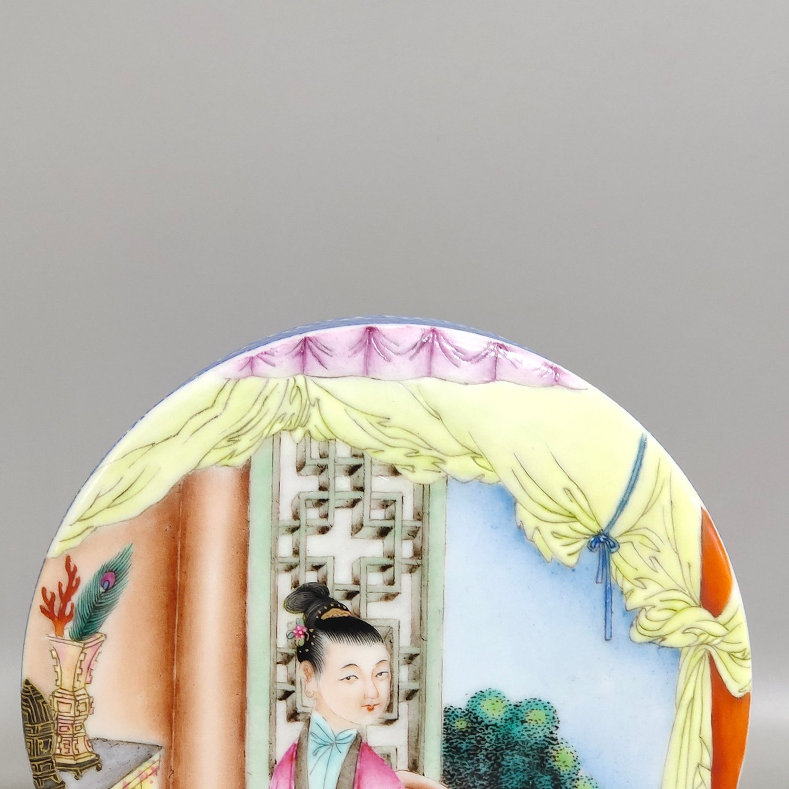 Qing Dynasty Yongzheng Jiaozitu hand decorated box