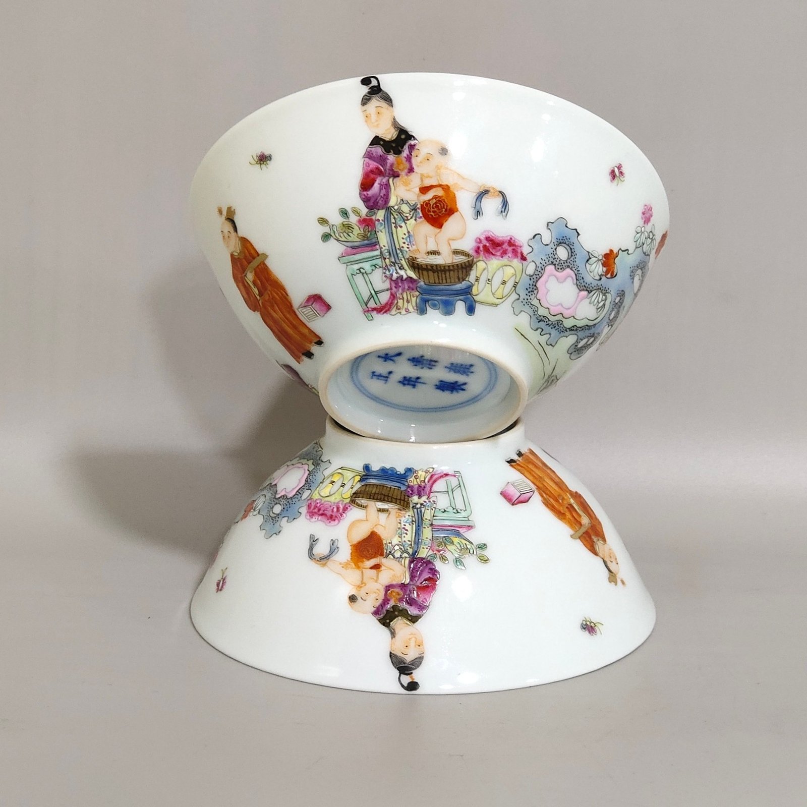 Qing Dynasty Yongzheng Famille Rose Porcelain Cup