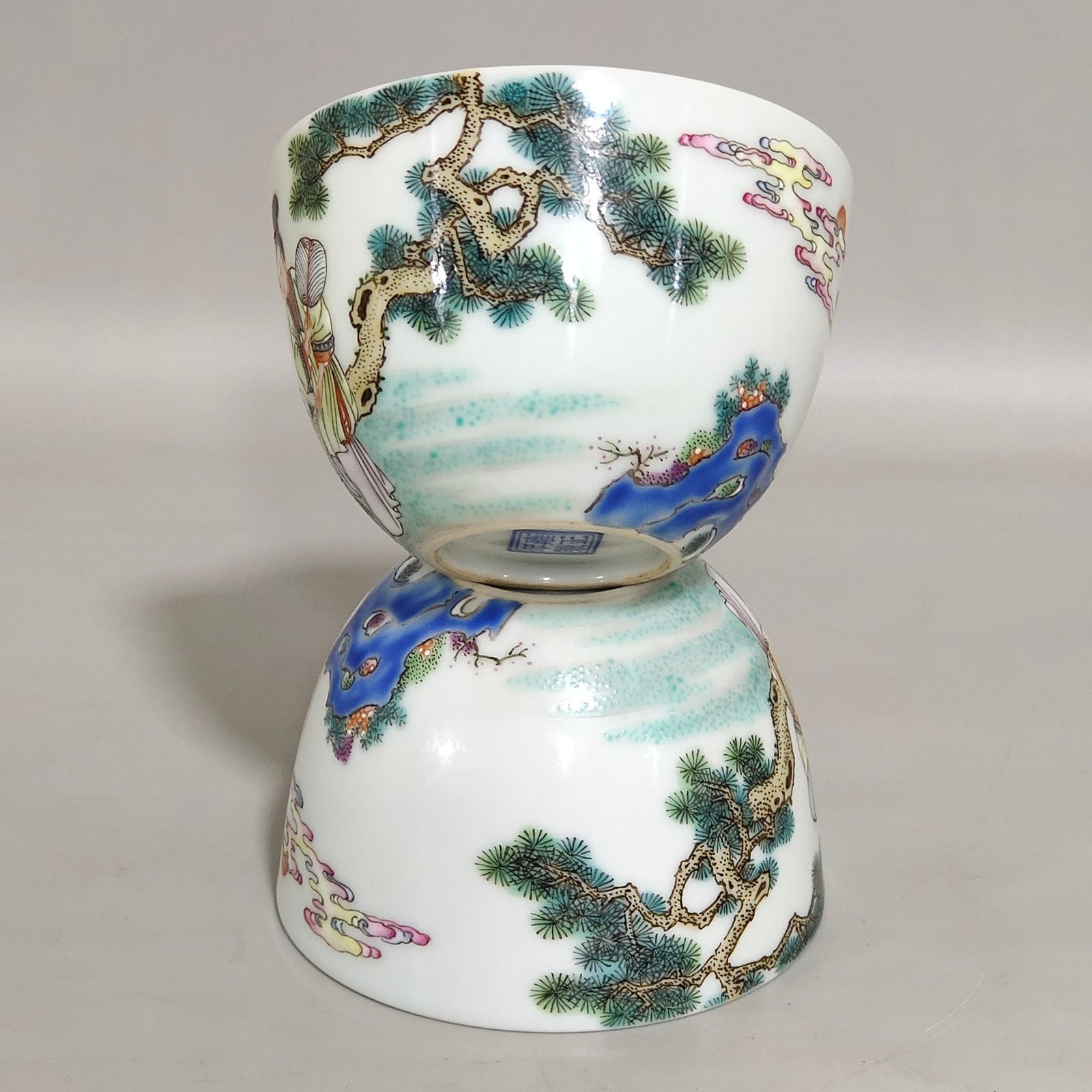 Qing Dynasty Yongzheng Famille Rose Porcelain Cup