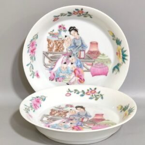 Qing Dynasty Yongzheng Famille Rose Porcelain Plate