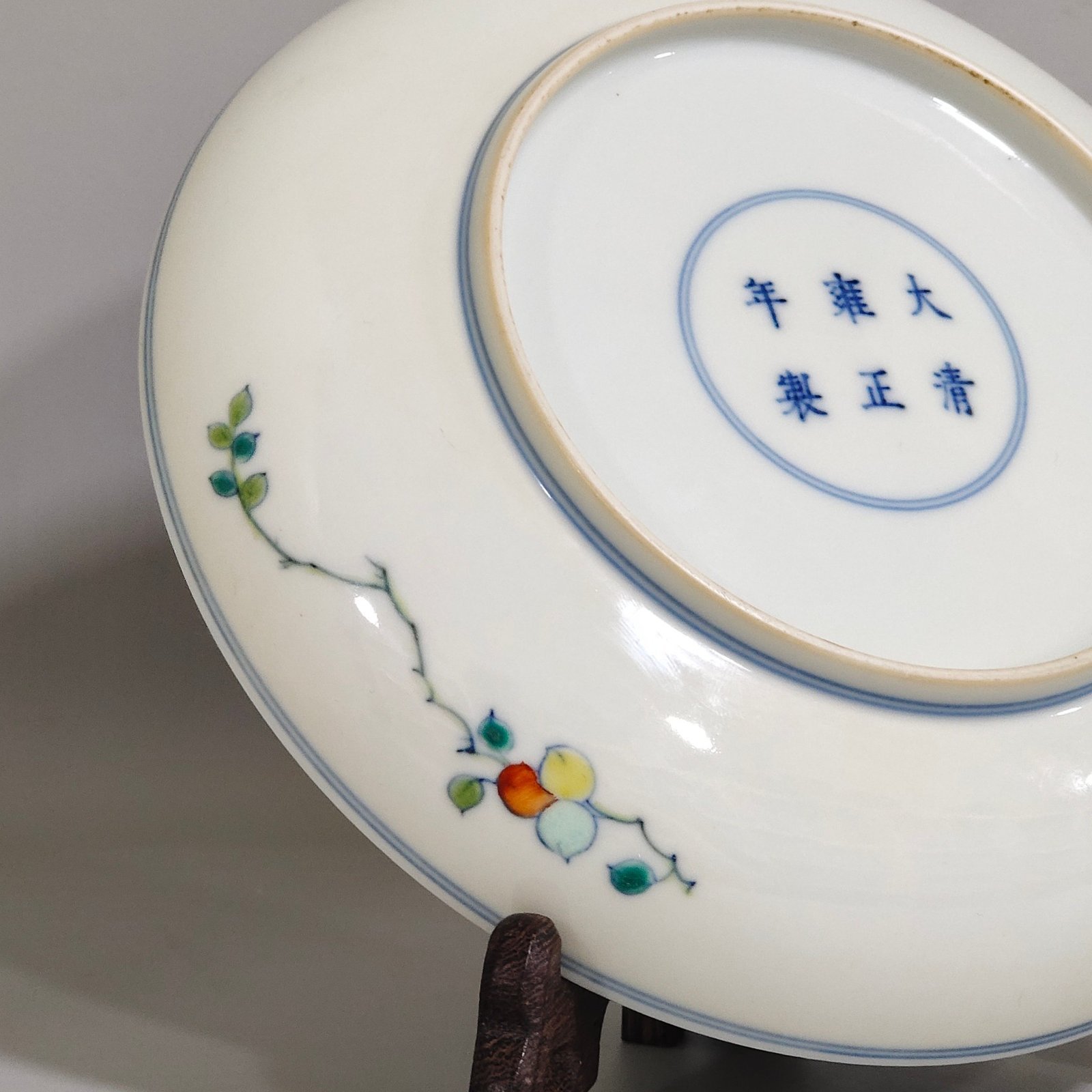 Qing Dynasty Yongzheng doucai pine and crane longevity dish