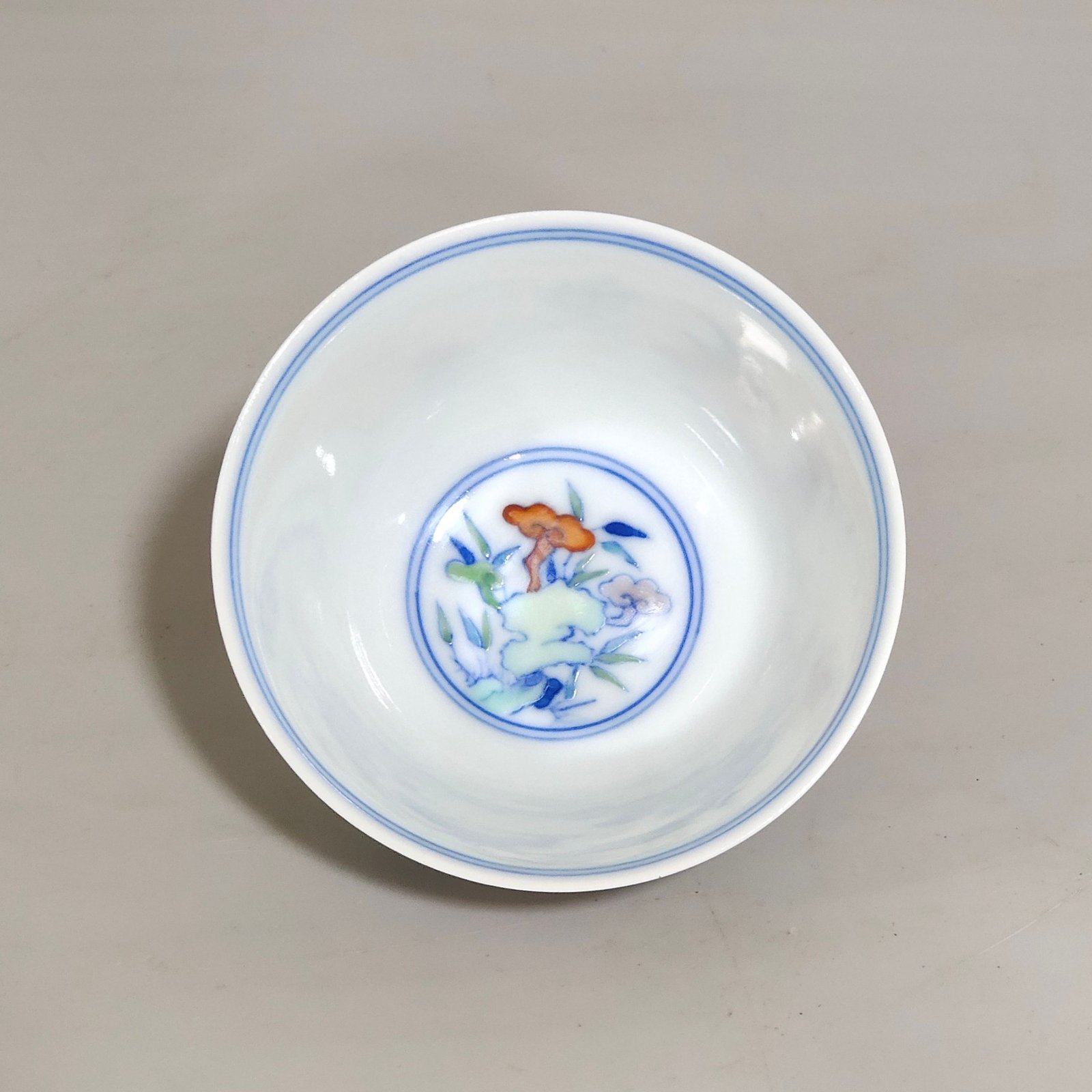 Qing Dynasty Yongzheng Doucai Chicken Cup sustenance deposit