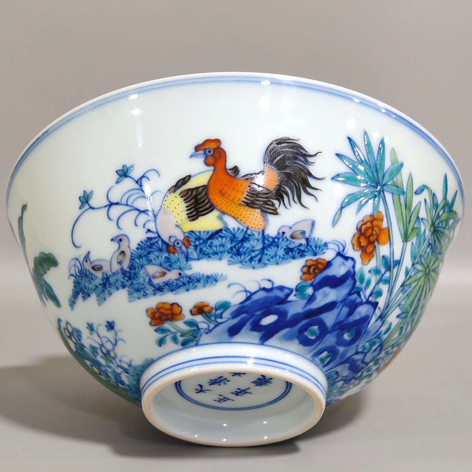 Qing Dynasty Yongzheng color chicken bowl
