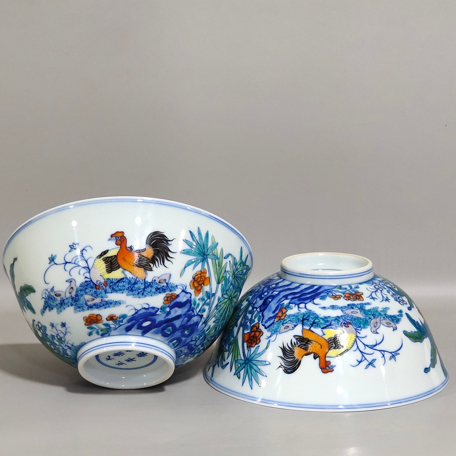 Qing Dynasty Yongzheng color chicken bowl