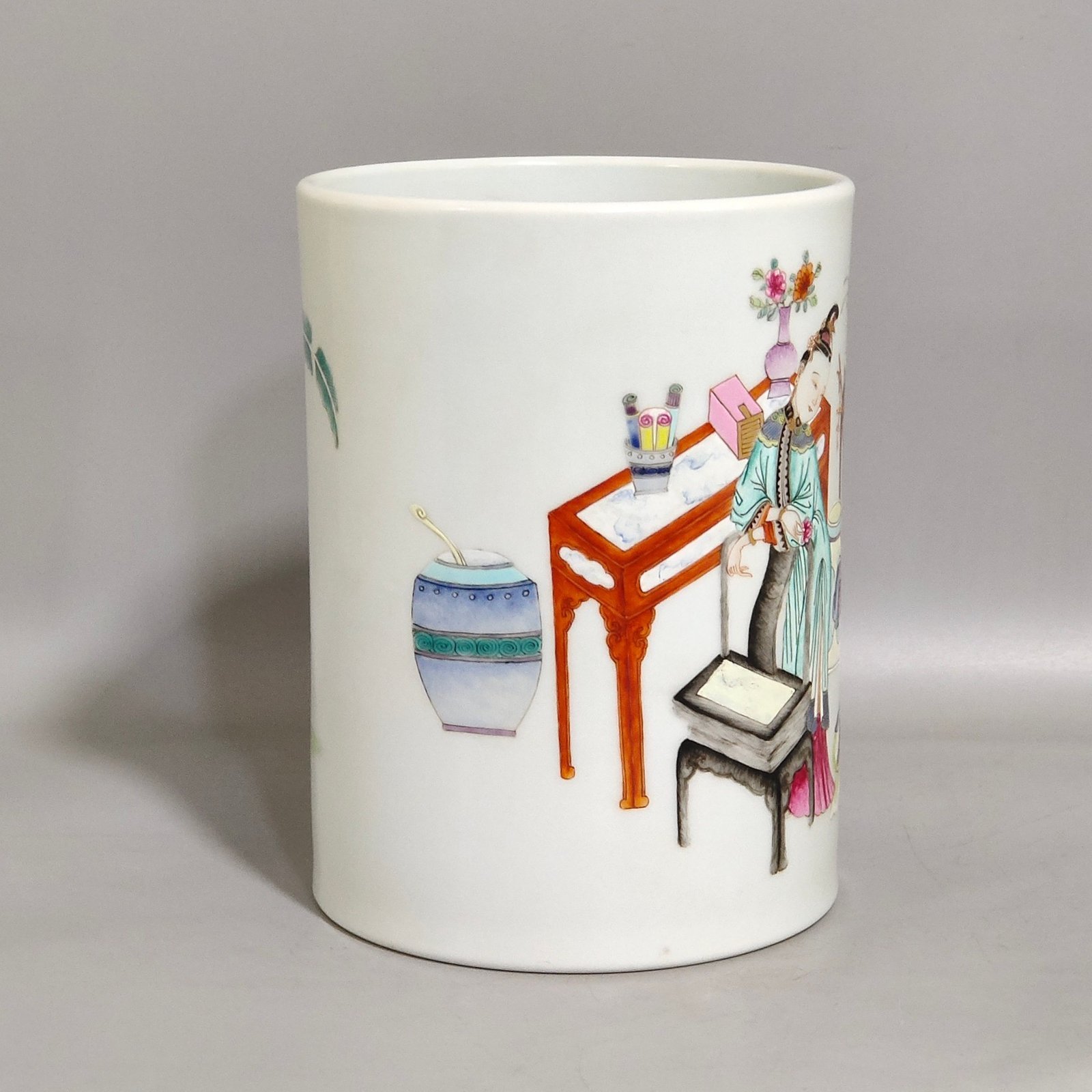 Qing Dynasty Yongzheng Period Jiaozi Tu Brush Holder
