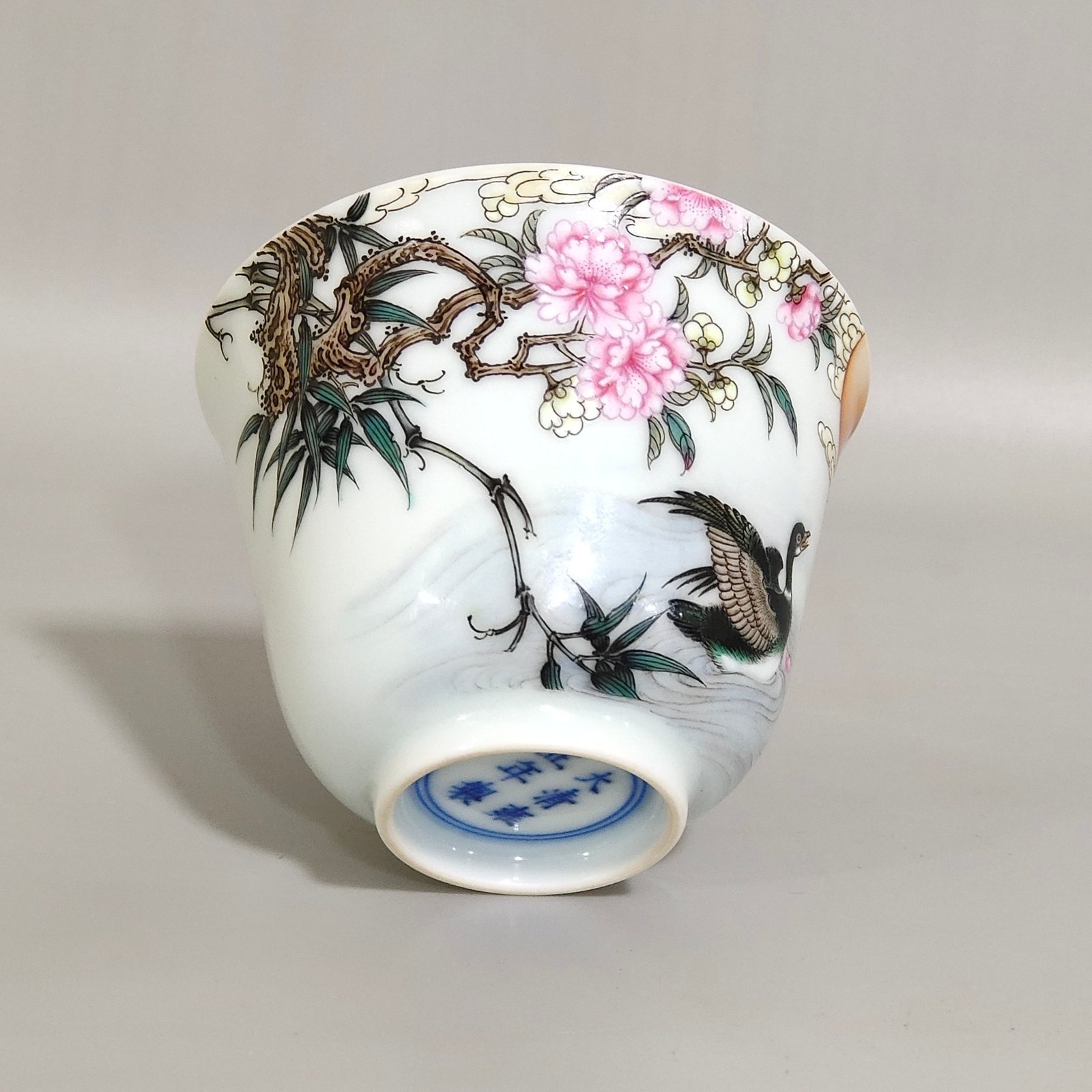 Qing Dynasty Yongzheng Spring River Plumbing Duck Prophet’s Poetry Cup