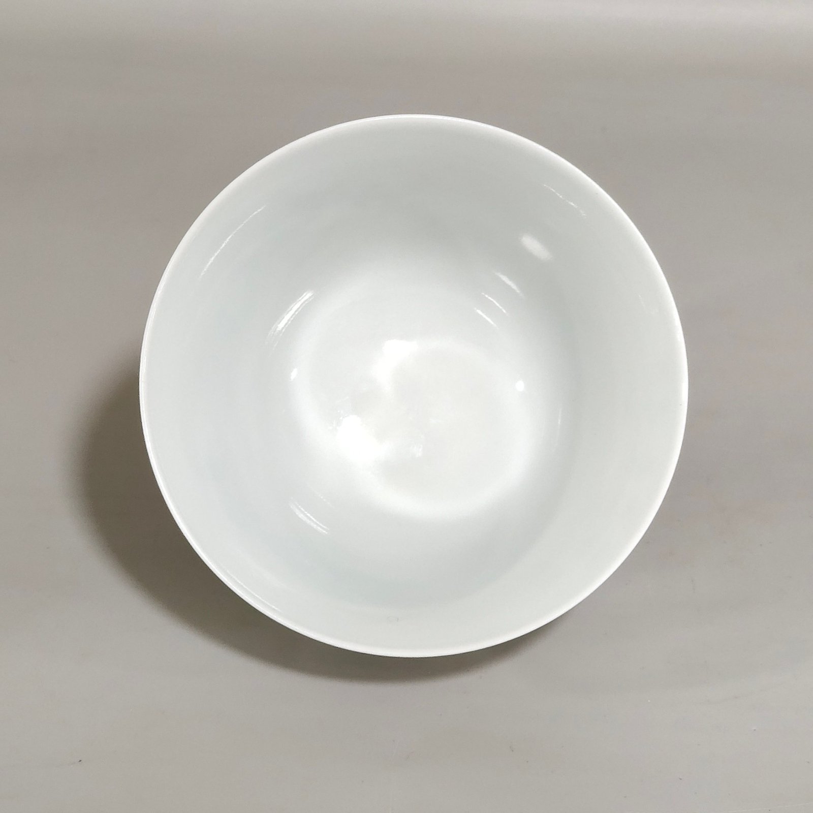 Qing Dynasty Yongzheng spring plowing picture inscribed poem cup