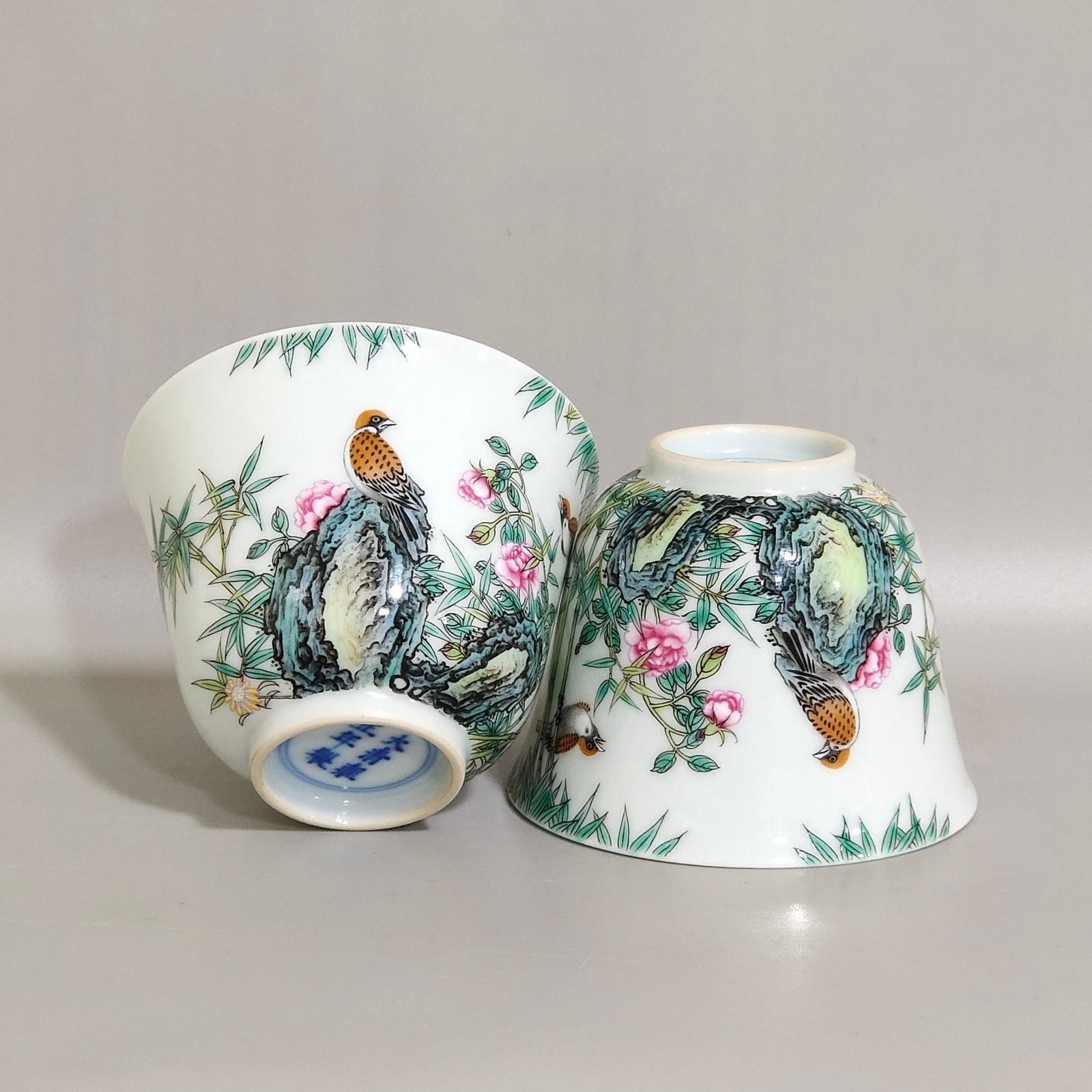 Qing Dynasty Yongzheng period rose flower green bamboo poem thin cup