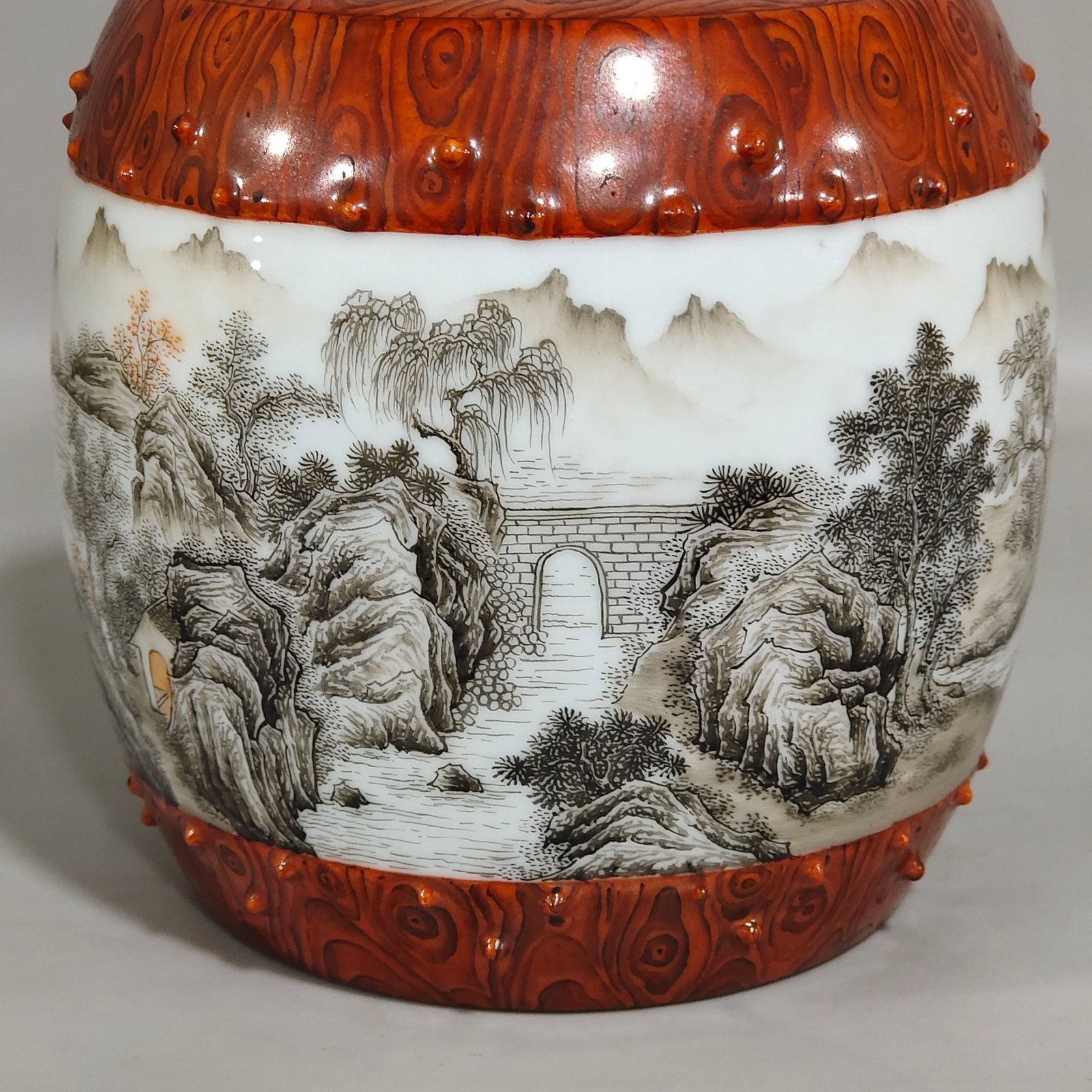 Qing Dynasty Yongzheng wood grain glazed ink color landscape poem porcelain drum