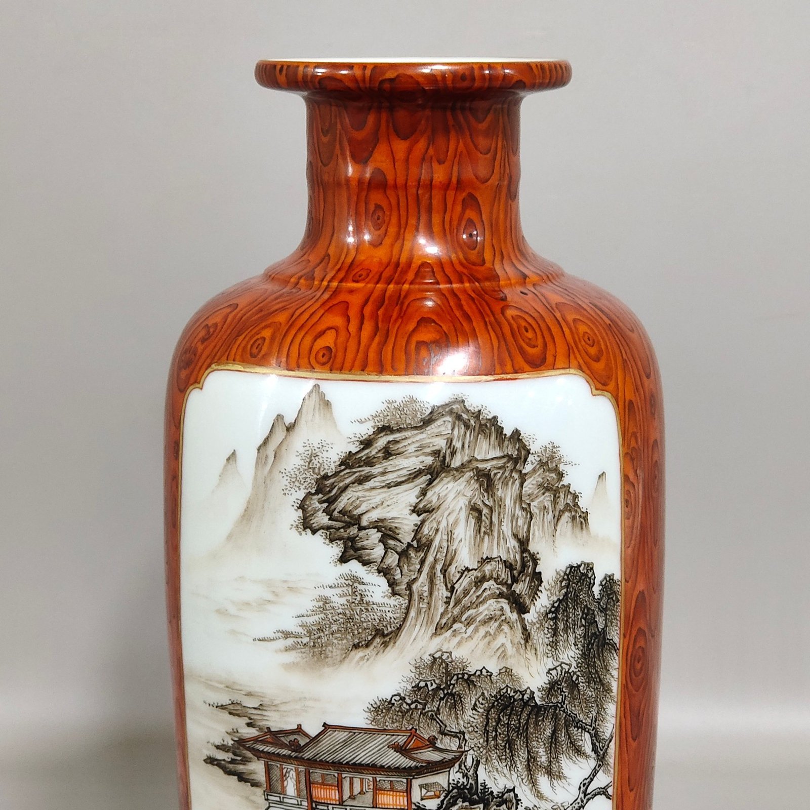 Qing Dynasty Yongzheng wood grain glazed window ink color landscape firecracker bottle
