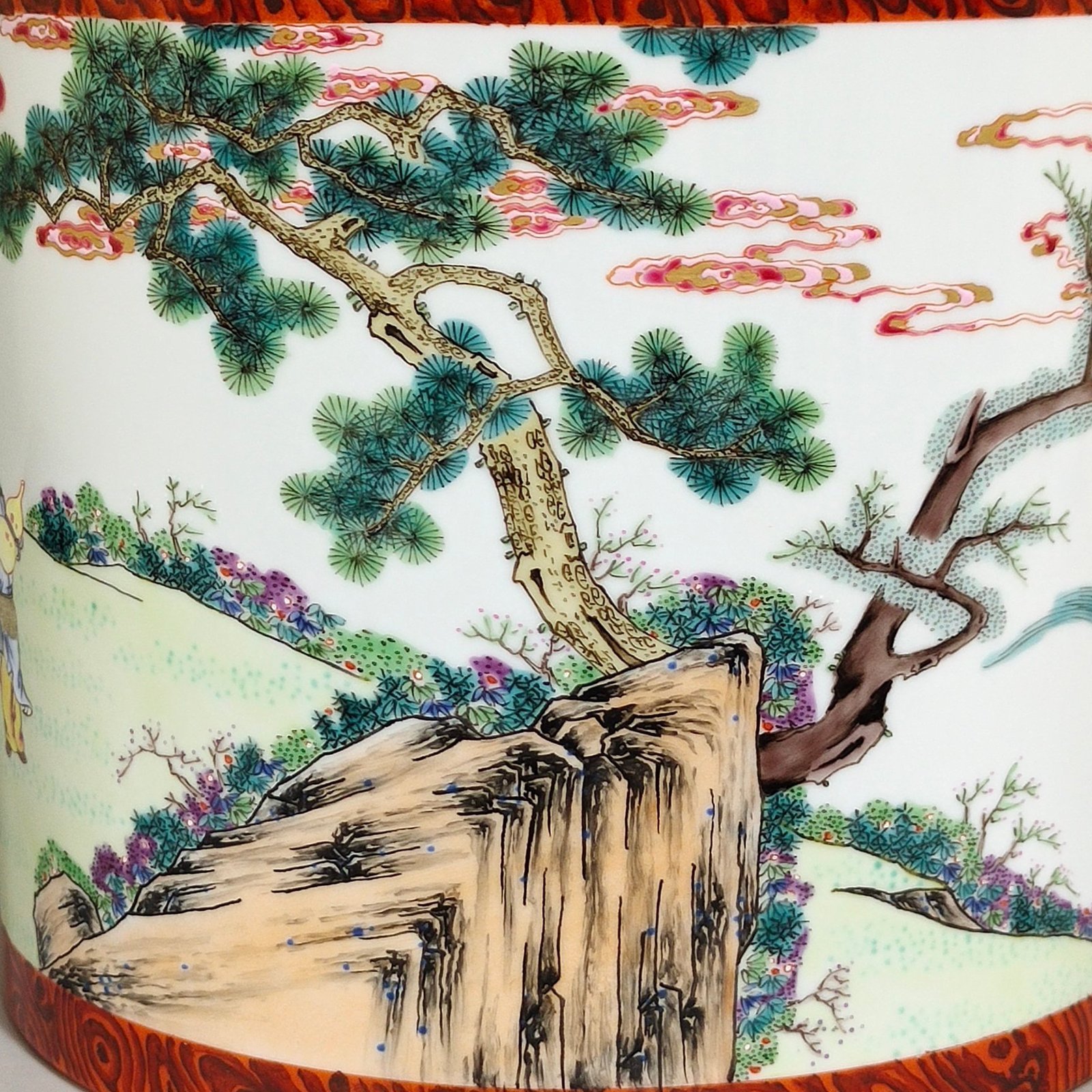 Qing Dynasty Yongzheng wood grain glazed Haiwu Tianchi pen holder