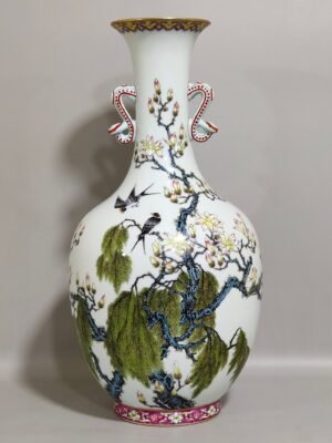 Qing Dynasty Yongzheng Xinglin Chunyan poem amphorae