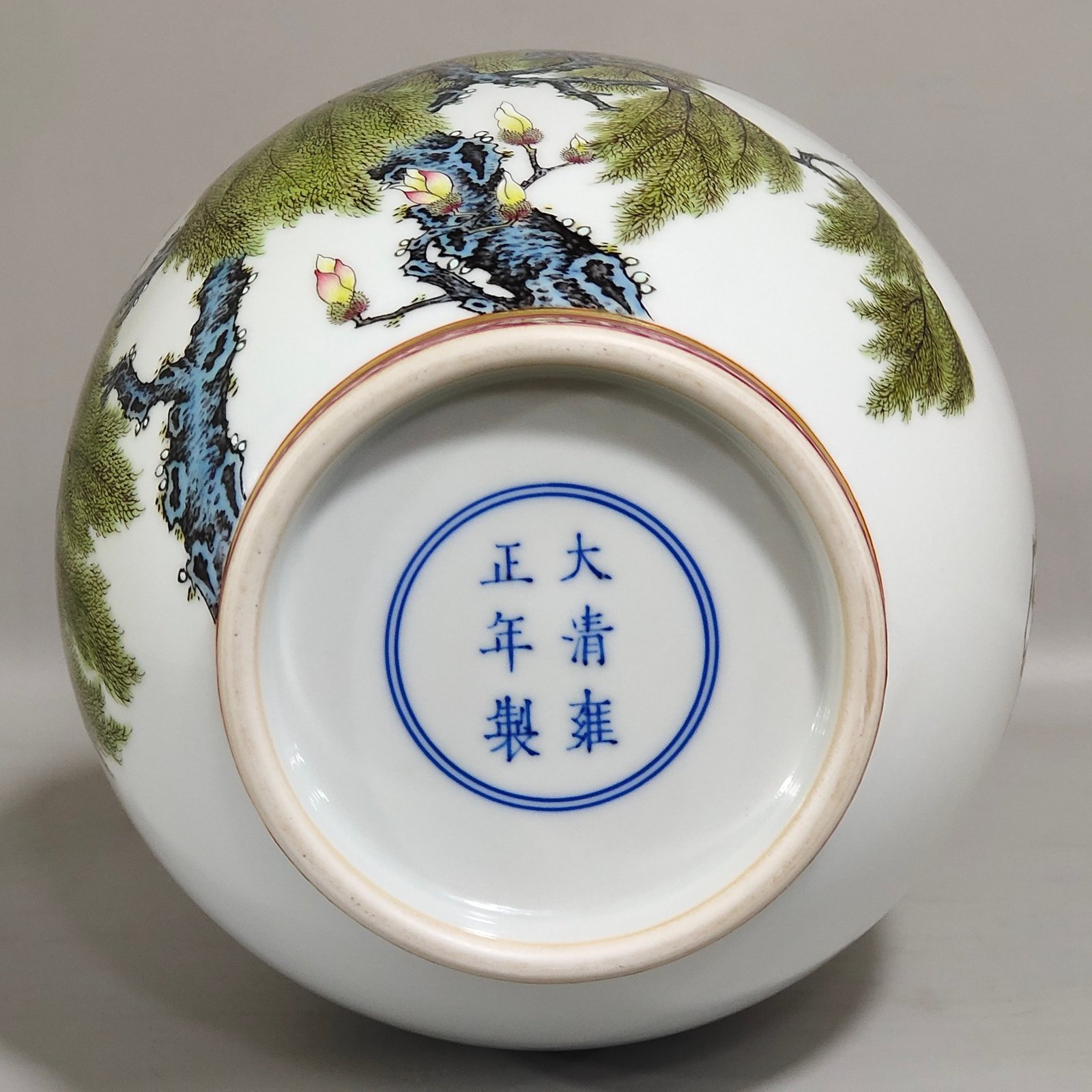 Qing Dynasty Yongzheng Xinglin Chunyan poem amphorae