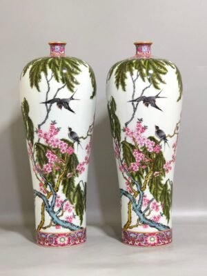 Qing Dynasty Yongzheng Xinglin Chunyan poem poem plum vase