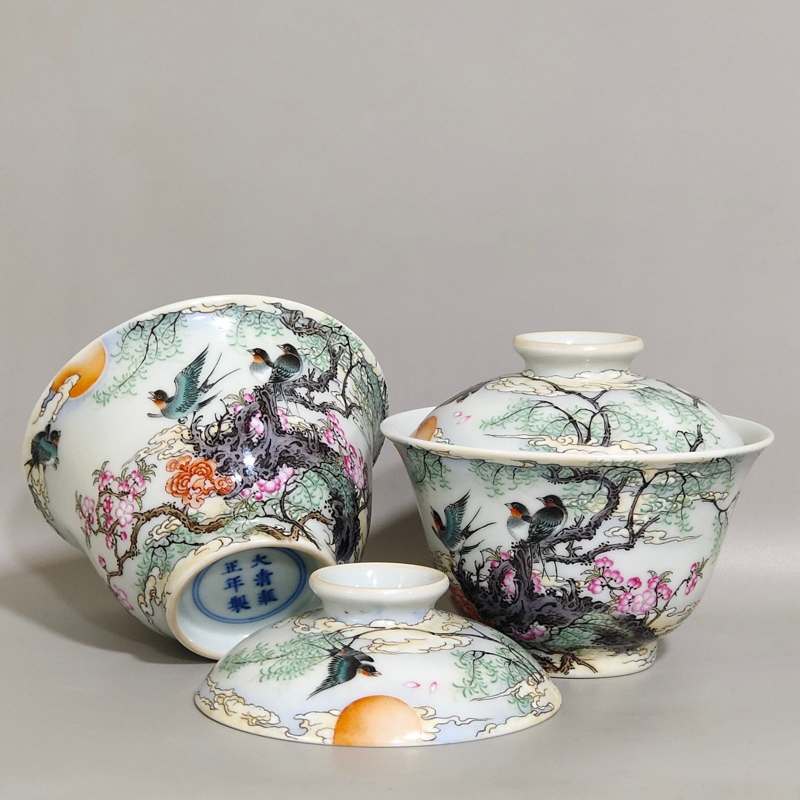 Qing Dynasty Yongzheng Xinglin Chunyan poem cover bowl