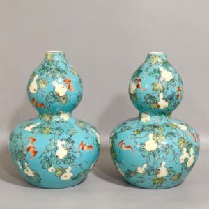 Qing Dynasty Yongzheng turquoise green glazed gourd vase with many children
