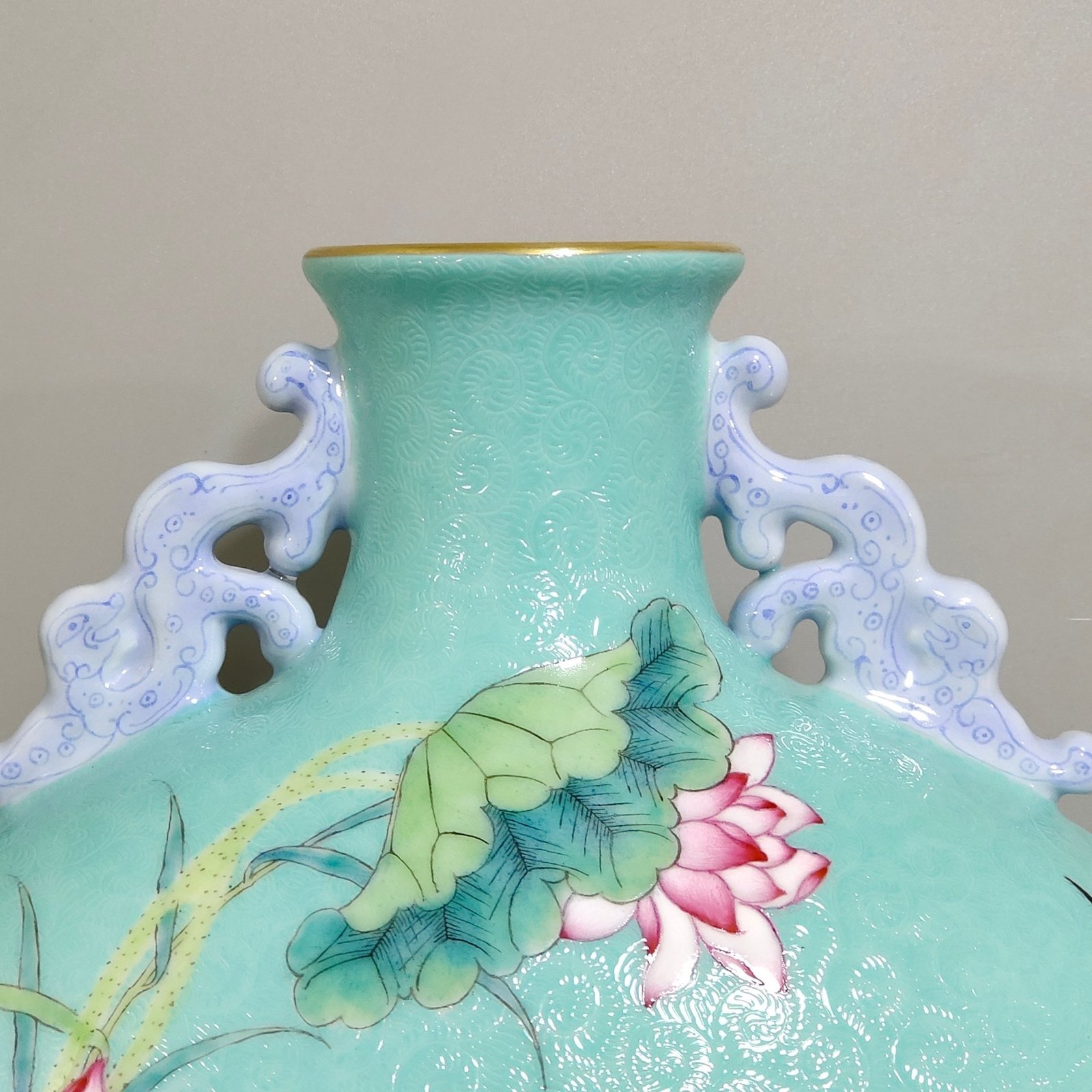 Qing Dynasty Yongzheng turquoise green glaze carved kingfisher and lotus poem vase