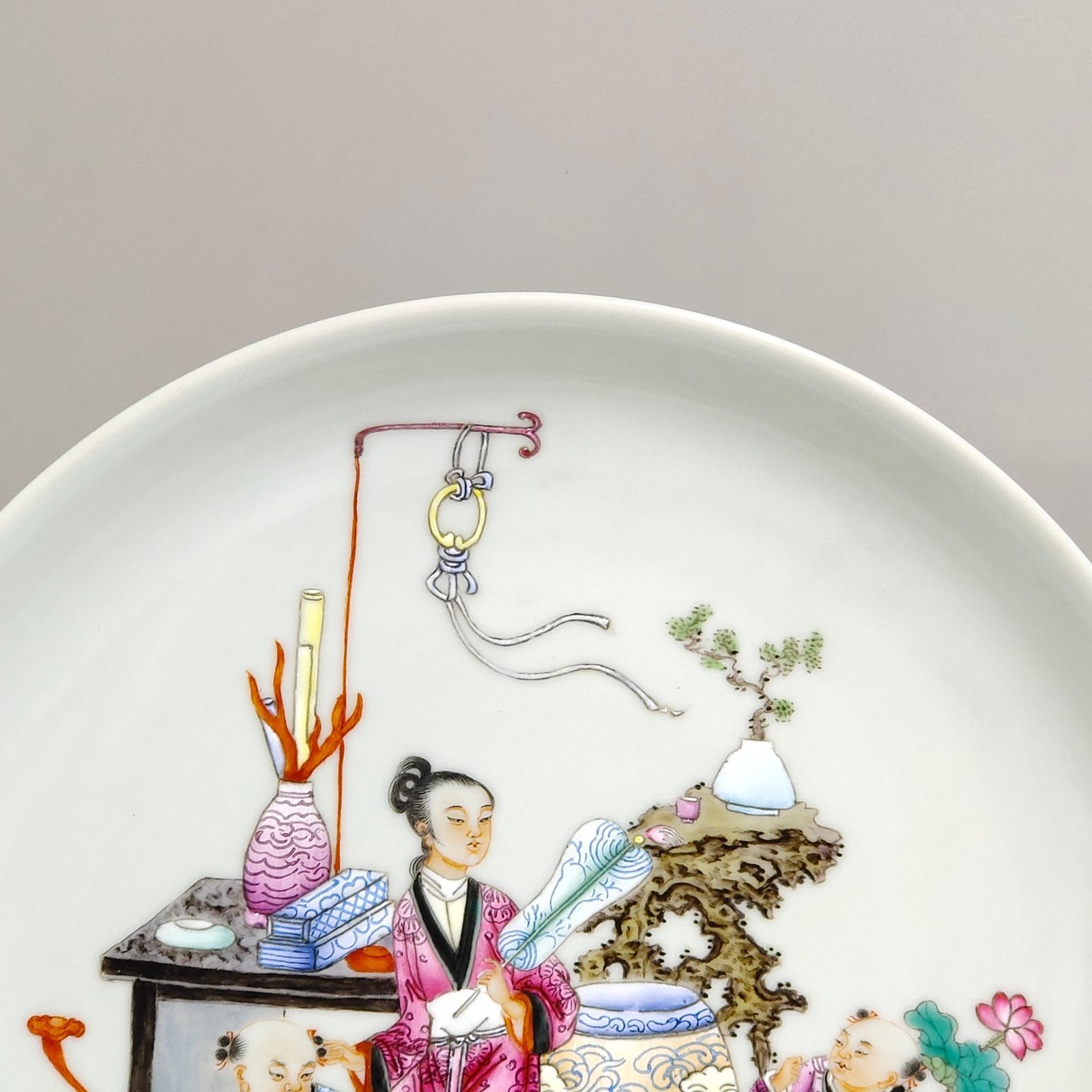 Qing Dynasty Yongzheng turquoise green glaze godson picture plate