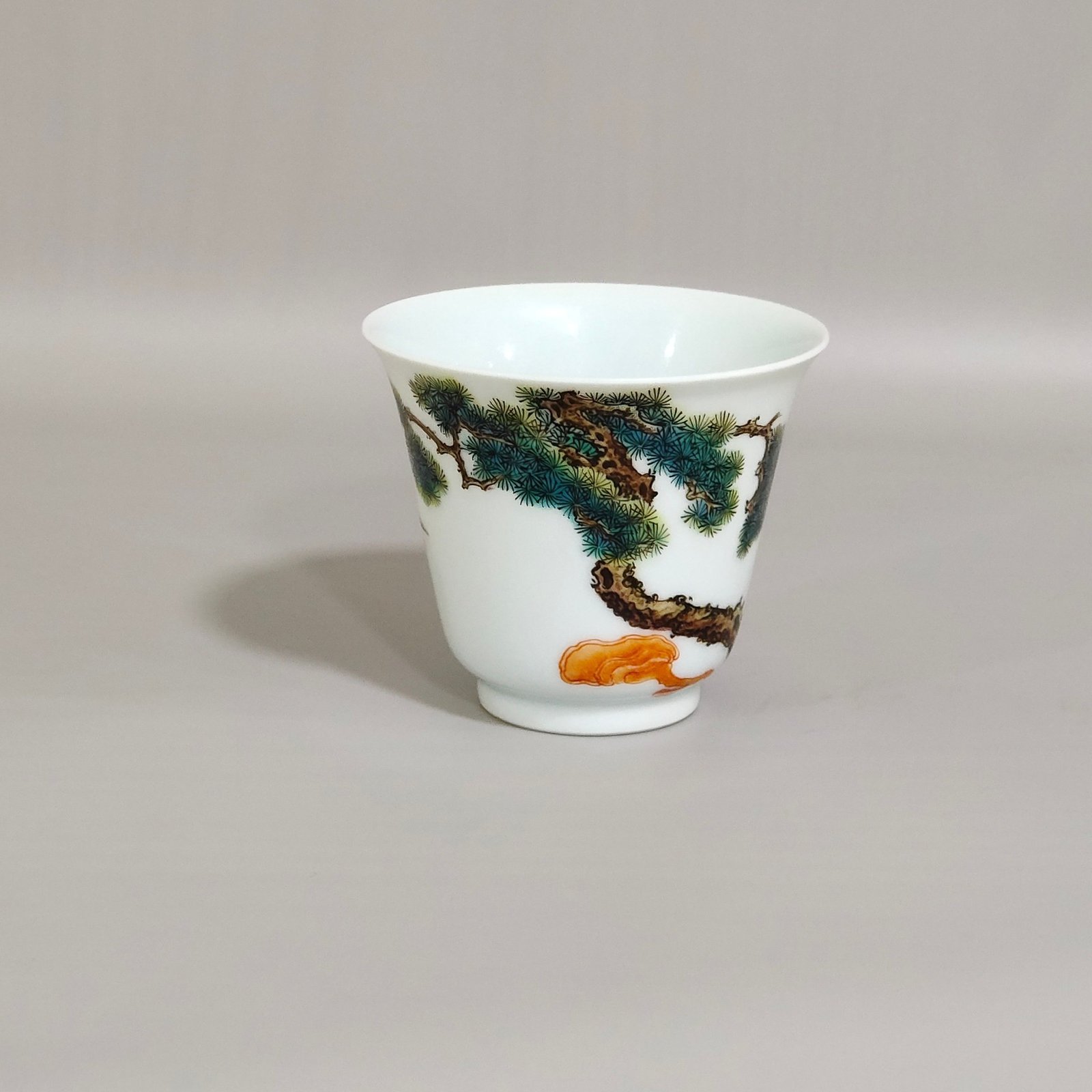 Qing Dynasty Yongzheng Songhe Yannian Wufu Cup