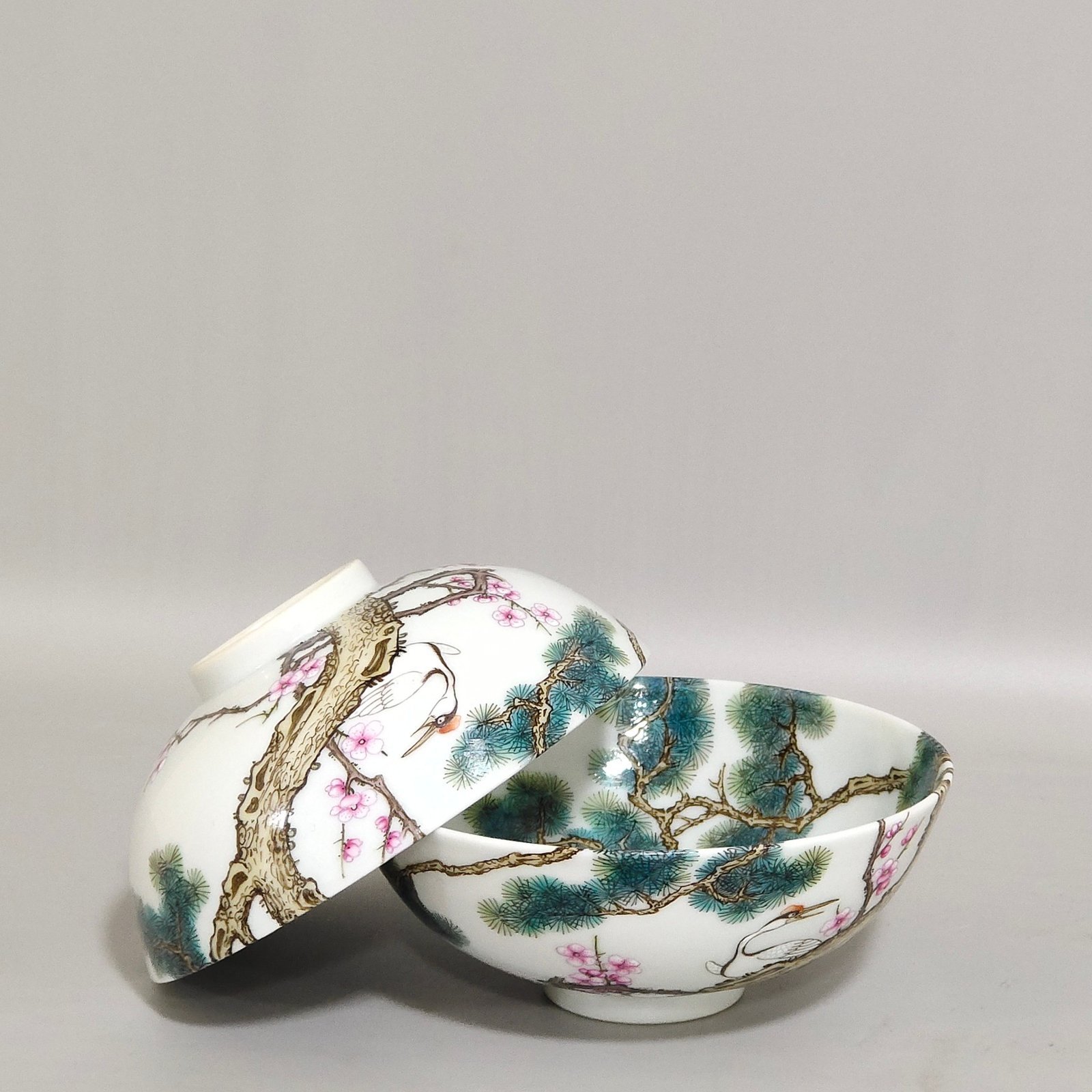 Qing Dynasty Yongzheng Songhe Yannian Branch Tea Ball