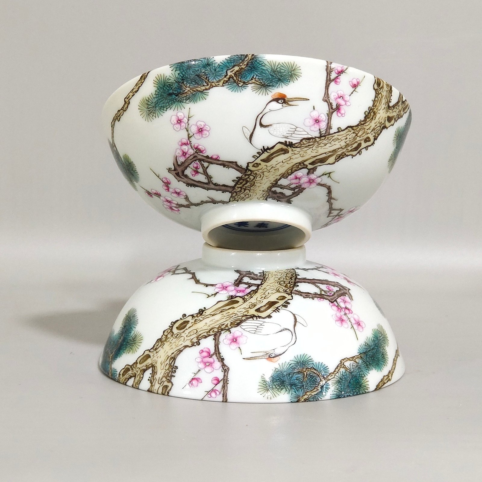 Qing Dynasty Yongzheng Songhe Yannian Branch Tea Ball