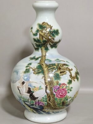 Qing Dynasty Yongzheng A gourd vase with poems about Song