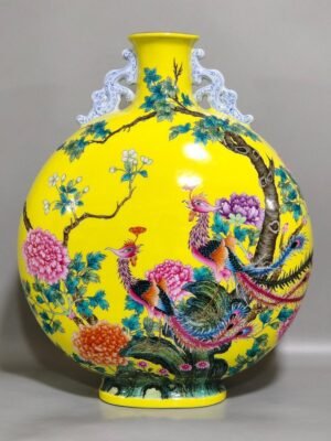 Qing Dynasty Yongzheng lemon yellow phoenix peony moon vase