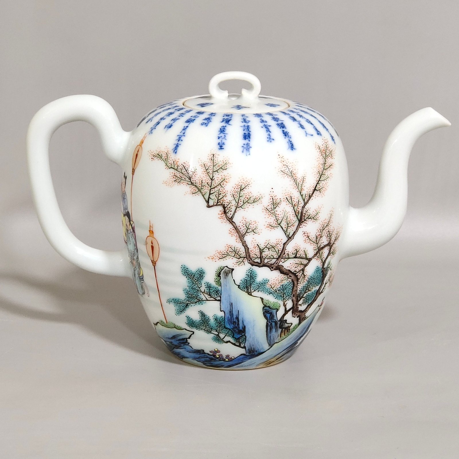Qing Dynasty Yongzheng peach and plum night banquet teapot with poems and pictures