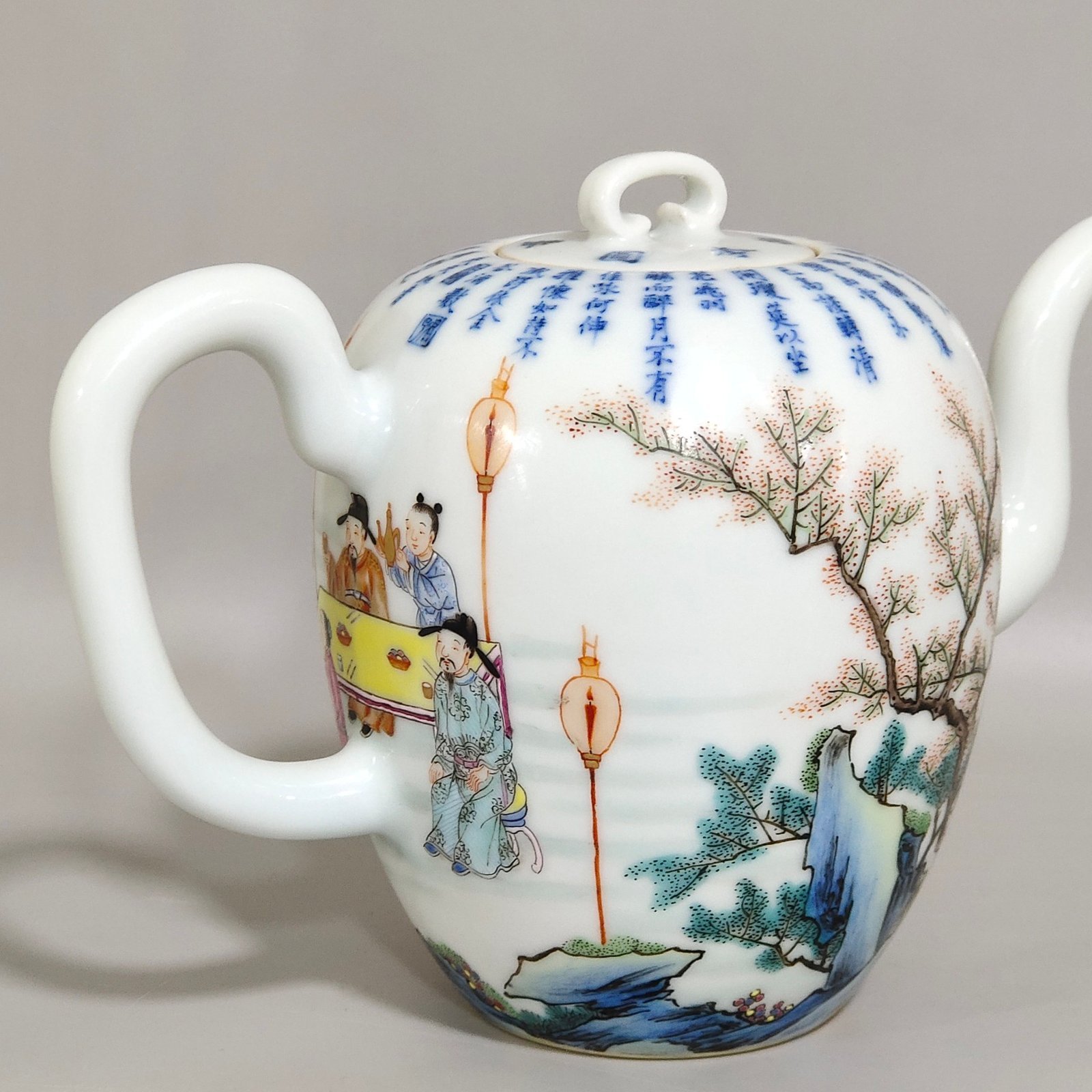Qing Dynasty Yongzheng peach and plum night banquet teapot with poems and pictures