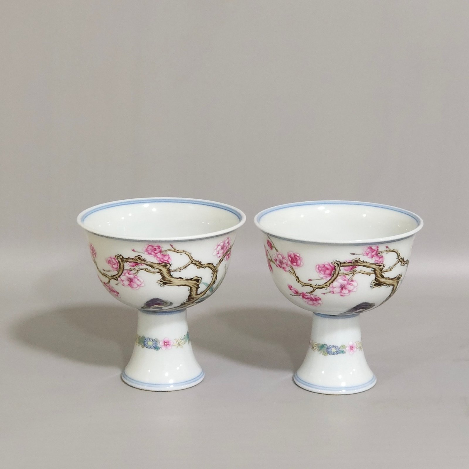 Qing Dynasty Yongzheng Plum and Bamboo Early Spring Goblet
