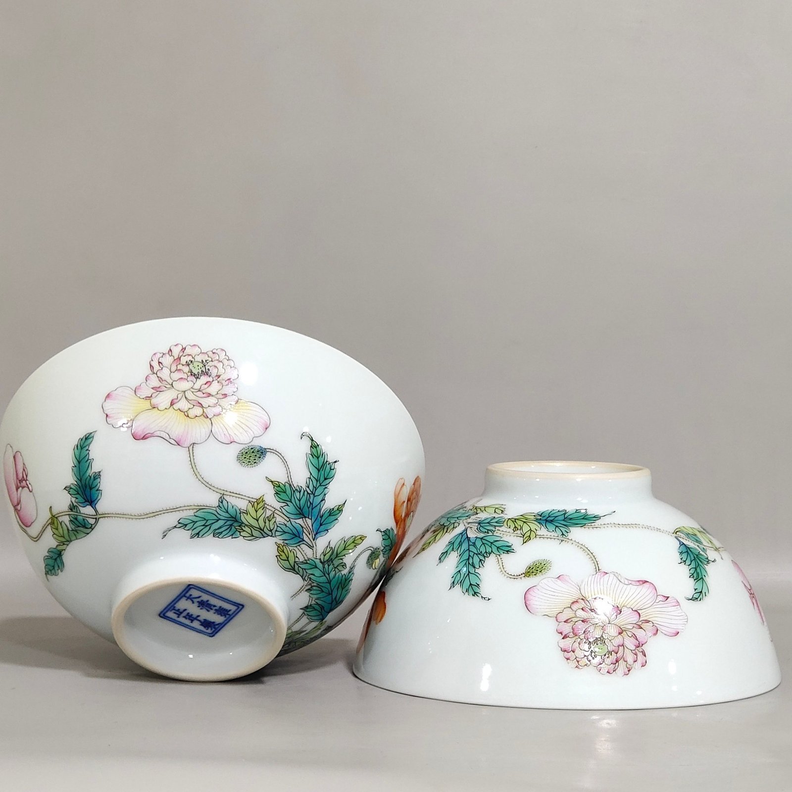 Qing Dynasty Yongzheng Yangcai poppy bowl