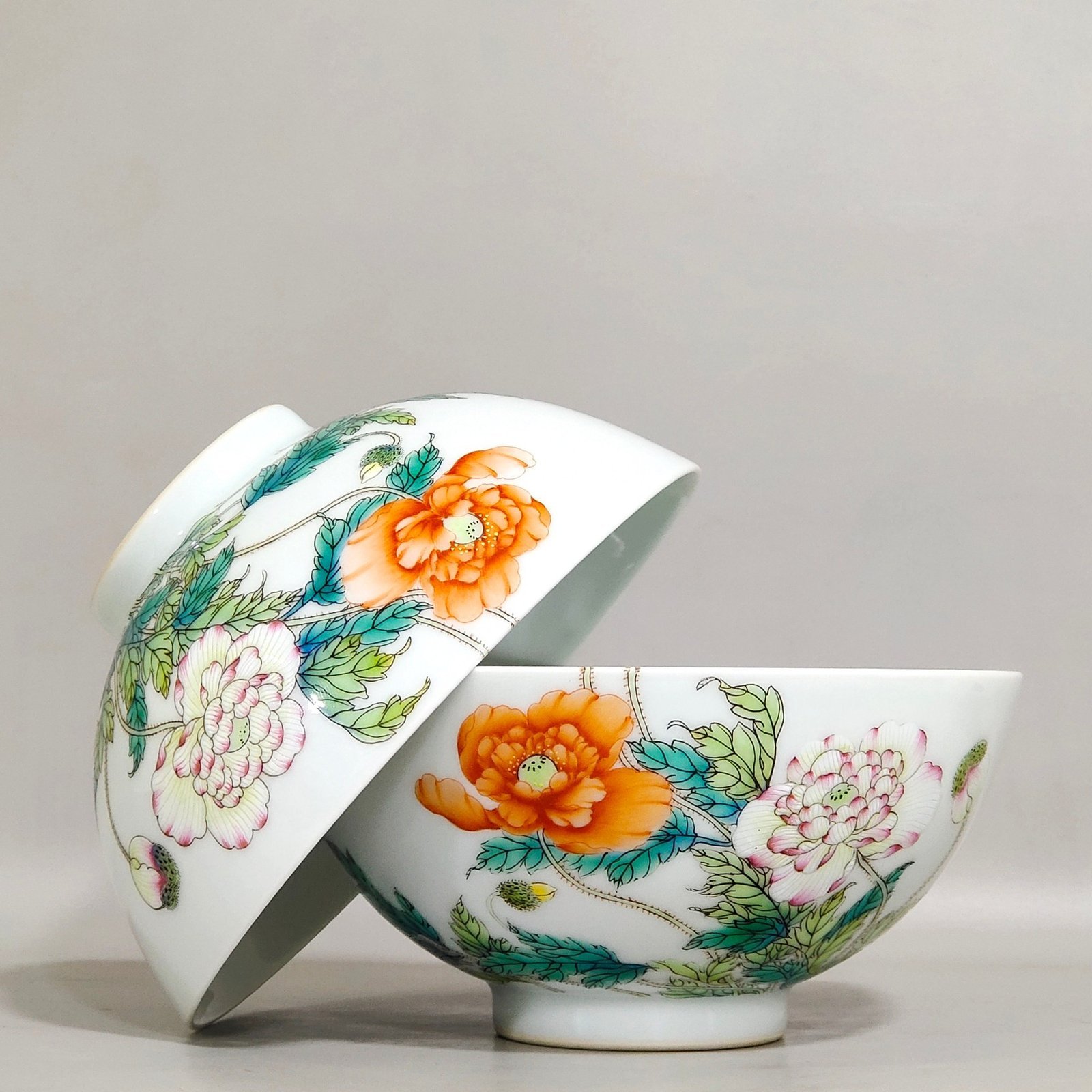 Qing Dynasty Yongzheng Yangcai poppy bowl