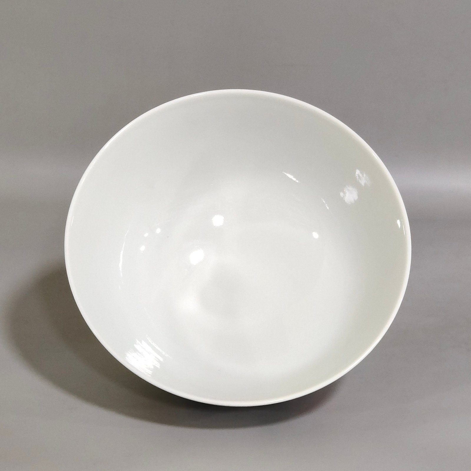 Qing Dynasty Yongzheng Famille Rose peony bowl